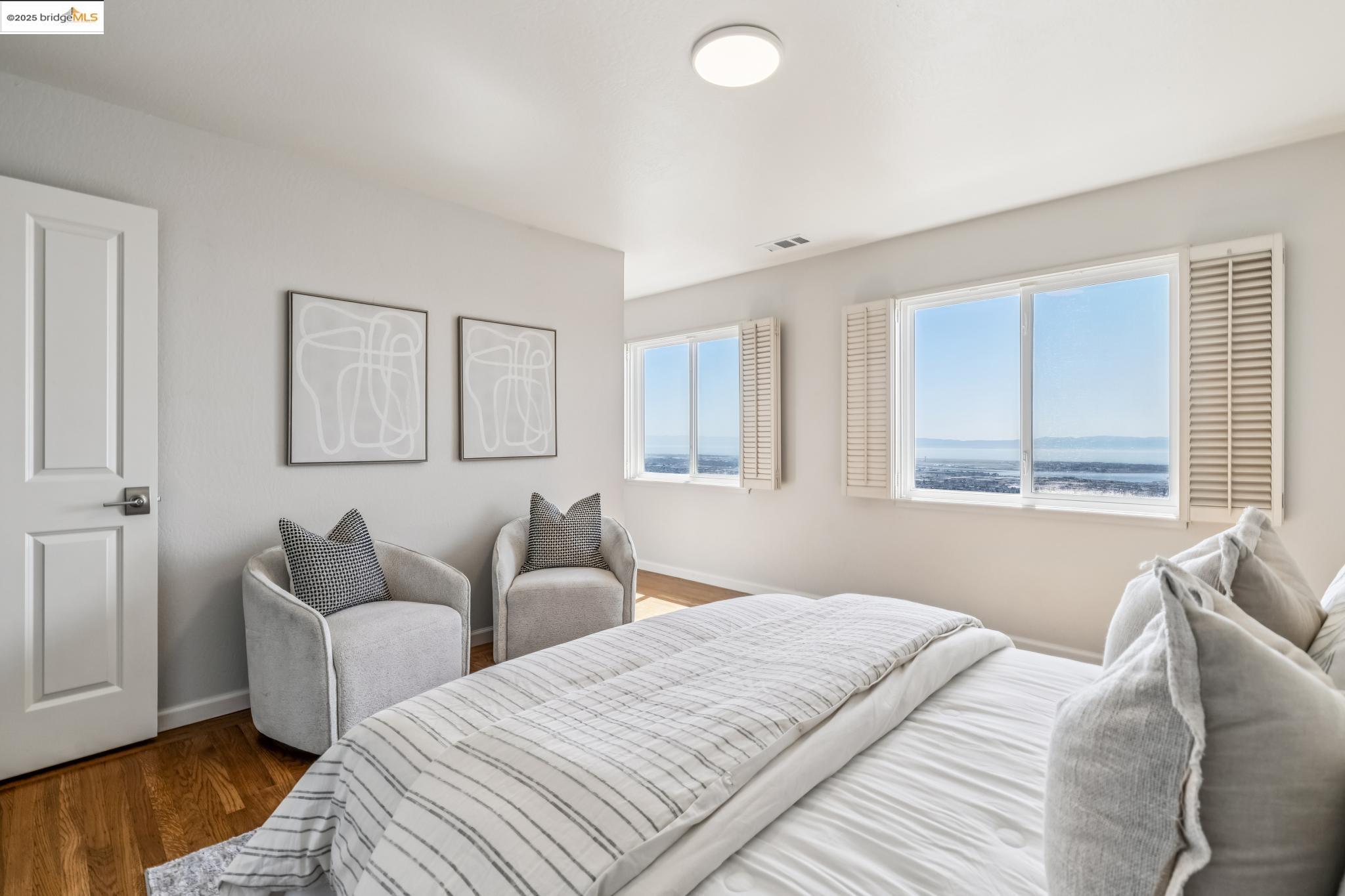 Detail Gallery Image 17 of 58 For 101 Chadbourne Way, Oakland,  CA 94619 - 3 Beds | 2/1 Baths