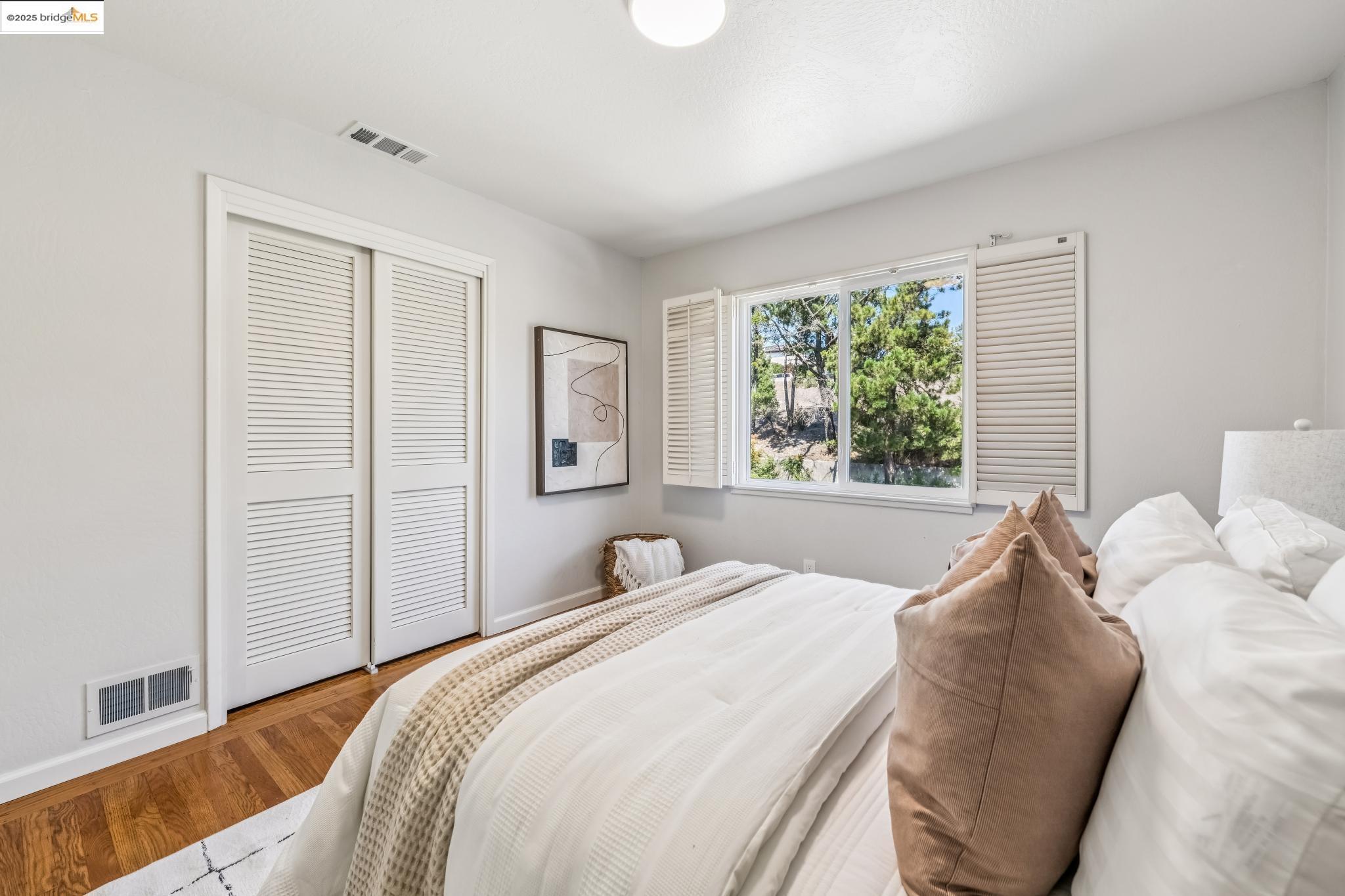 Detail Gallery Image 23 of 58 For 101 Chadbourne Way, Oakland,  CA 94619 - 3 Beds | 2/1 Baths
