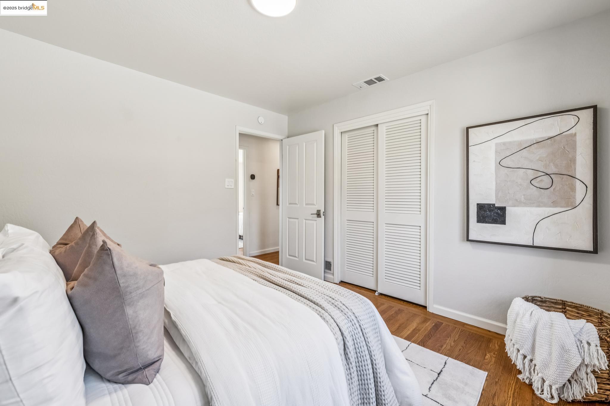Detail Gallery Image 24 of 58 For 101 Chadbourne Way, Oakland,  CA 94619 - 3 Beds | 2/1 Baths