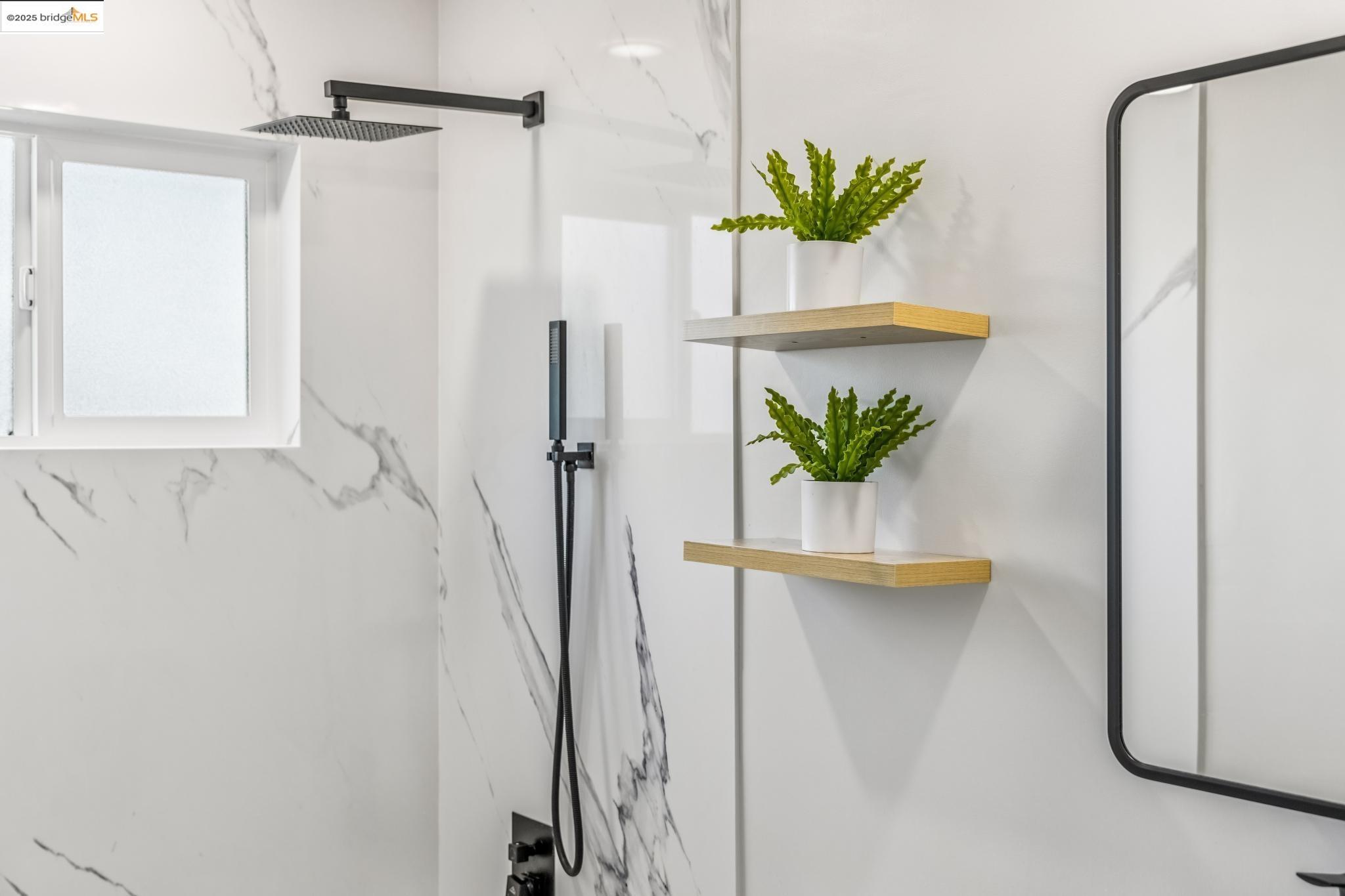 Detail Gallery Image 26 of 58 For 101 Chadbourne Way, Oakland,  CA 94619 - 3 Beds | 2/1 Baths