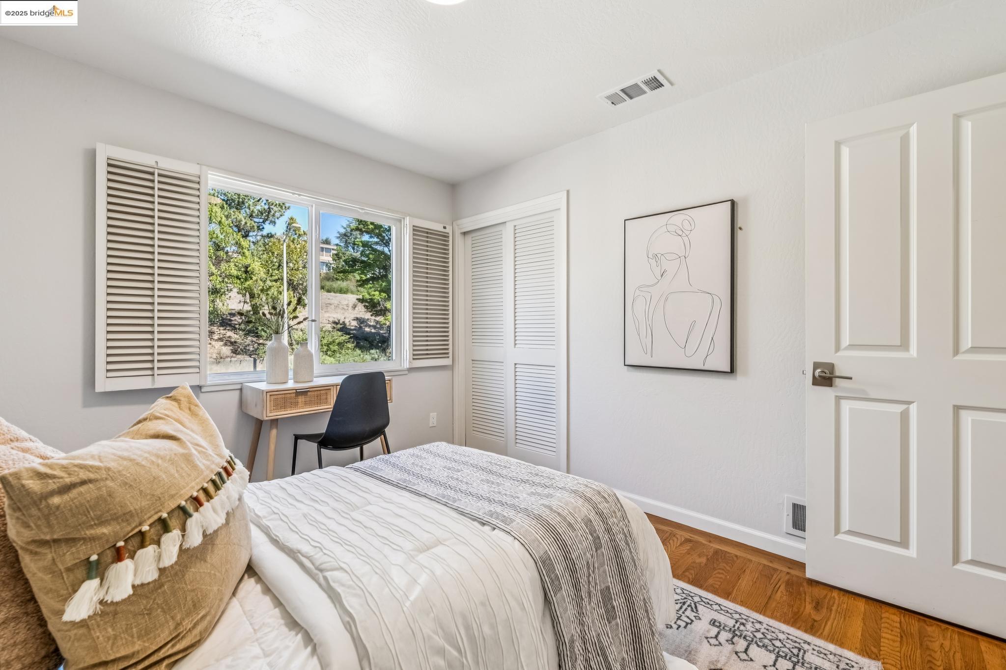 Detail Gallery Image 29 of 58 For 101 Chadbourne Way, Oakland,  CA 94619 - 3 Beds | 2/1 Baths