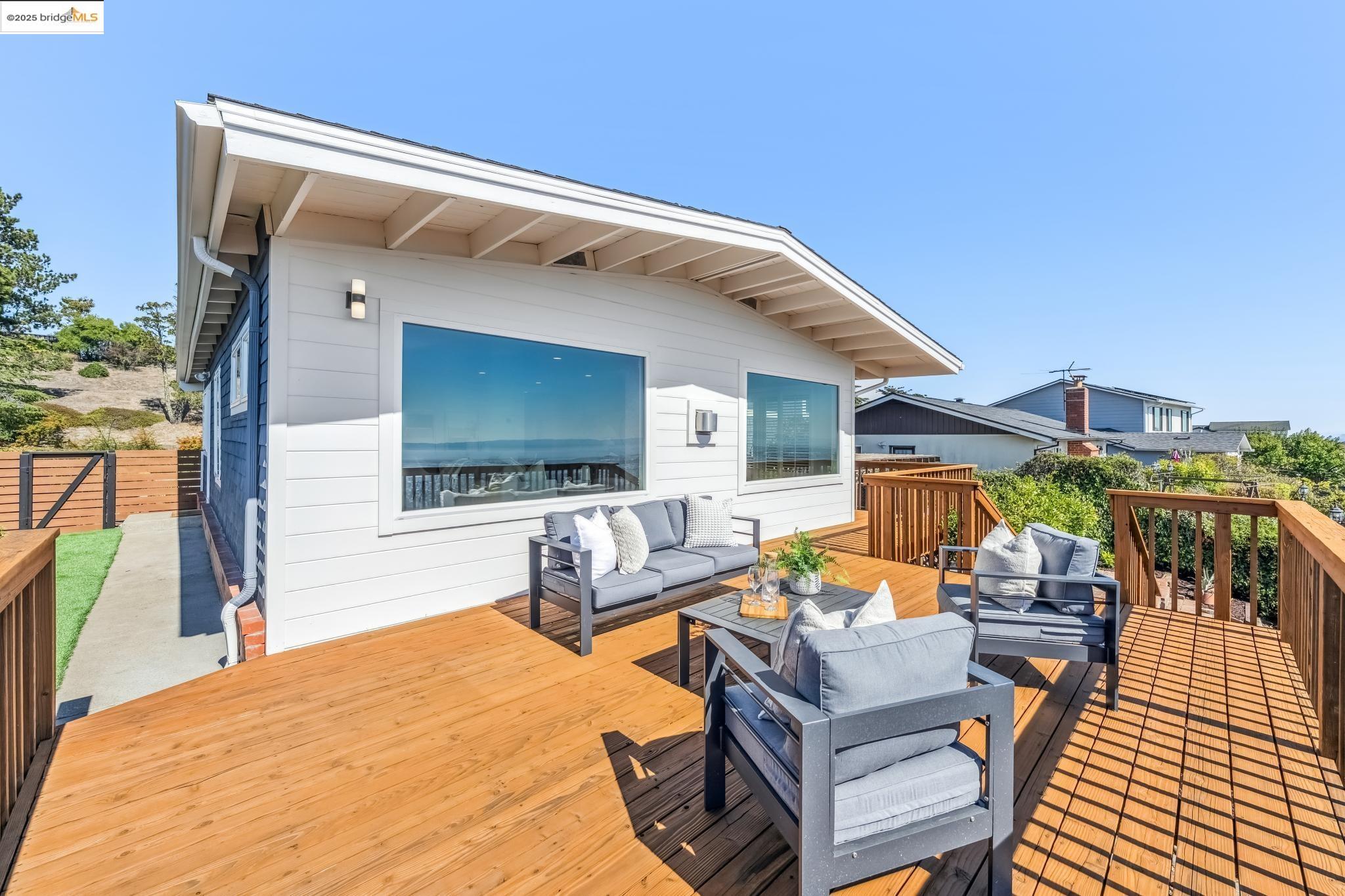 Detail Gallery Image 41 of 58 For 101 Chadbourne Way, Oakland,  CA 94619 - 3 Beds | 2/1 Baths