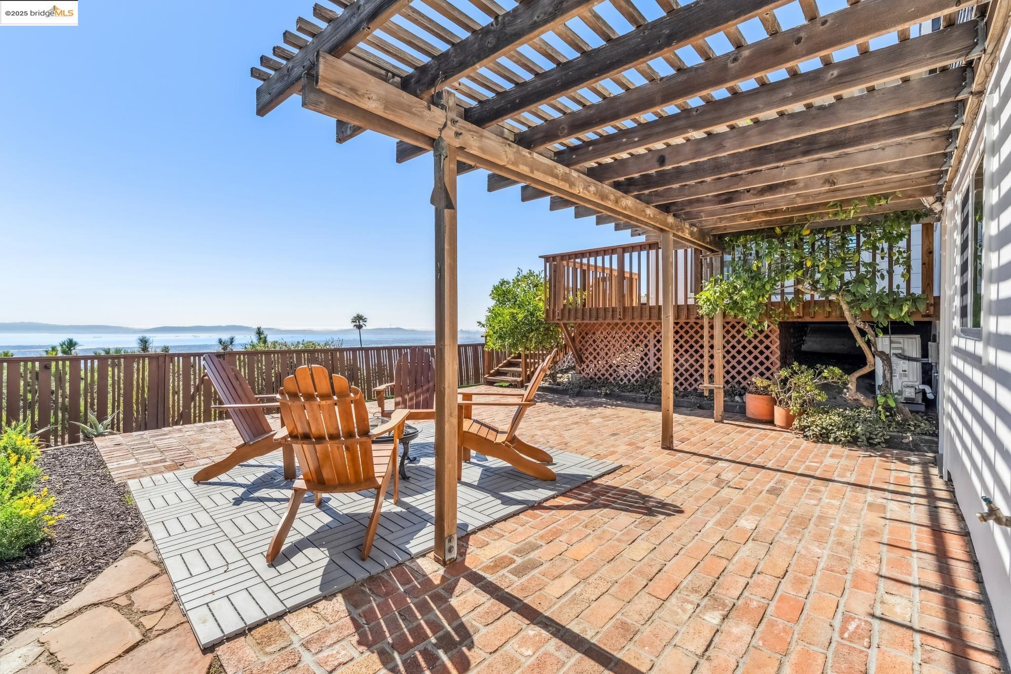 Detail Gallery Image 49 of 58 For 101 Chadbourne Way, Oakland,  CA 94619 - 3 Beds | 2/1 Baths