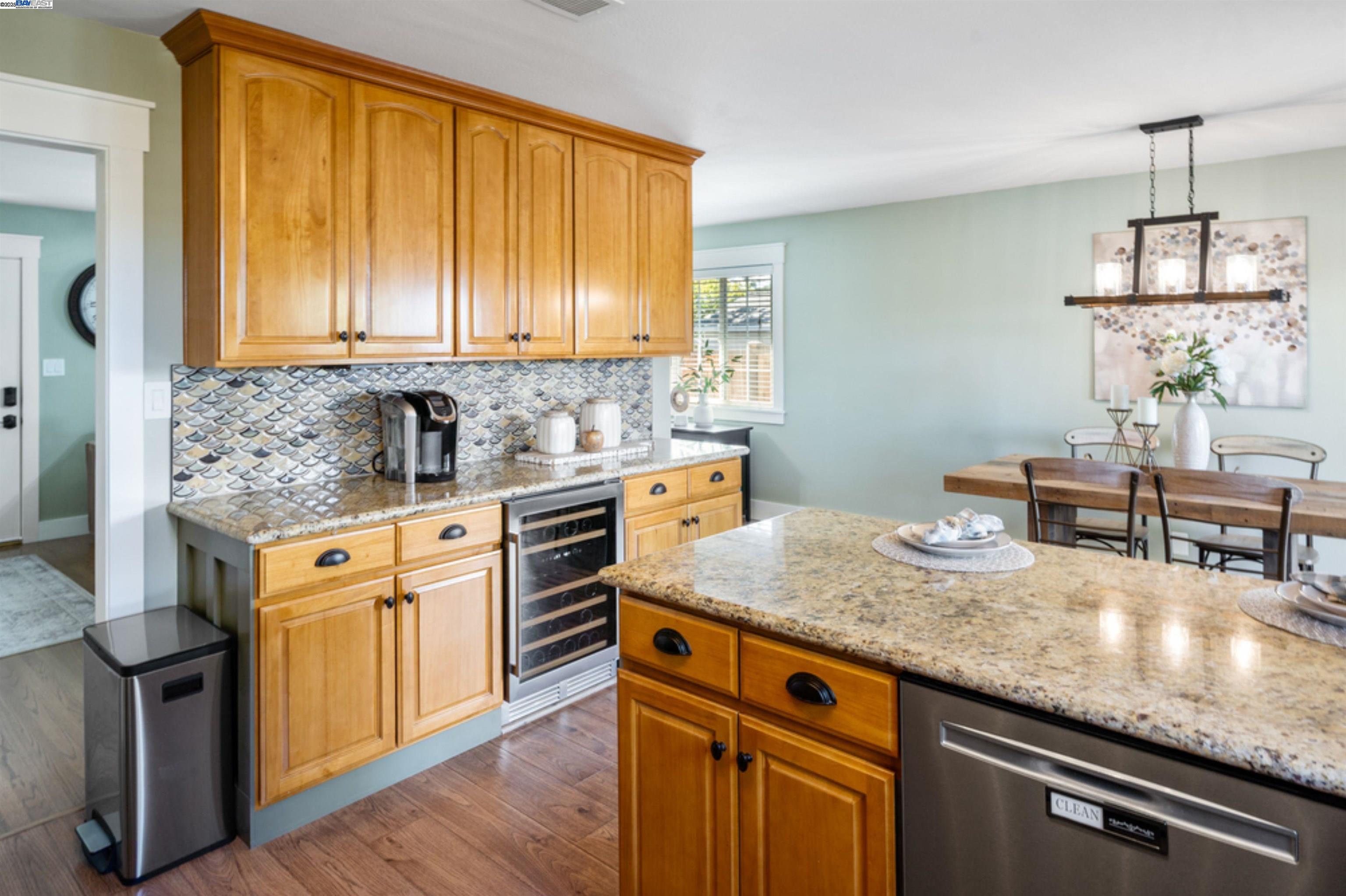 Detail Gallery Image 15 of 48 For 958 El Caminito, Livermore,  CA 94550 - 3 Beds | 2 Baths