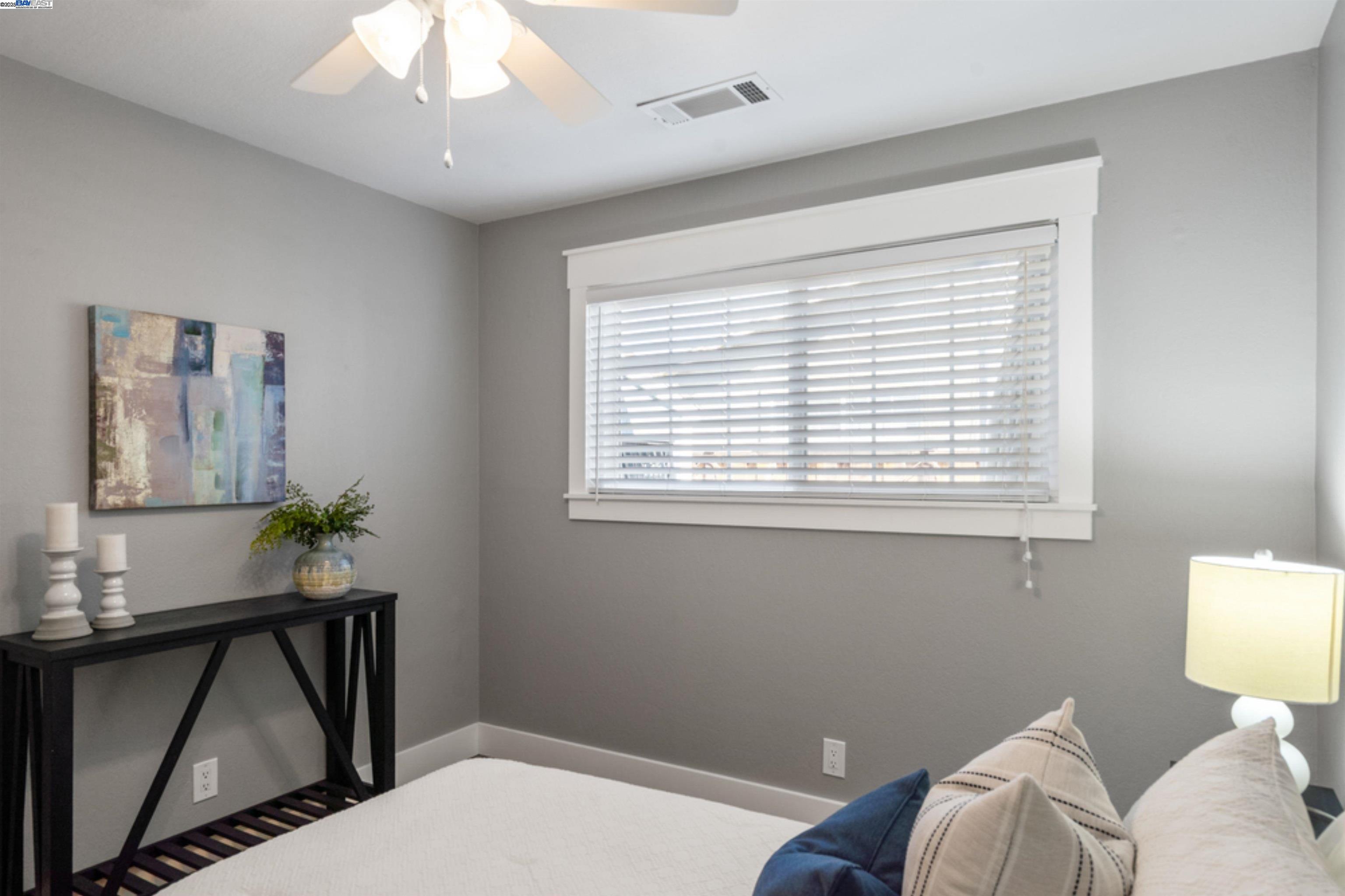 Detail Gallery Image 22 of 48 For 958 El Caminito, Livermore,  CA 94550 - 3 Beds | 2 Baths