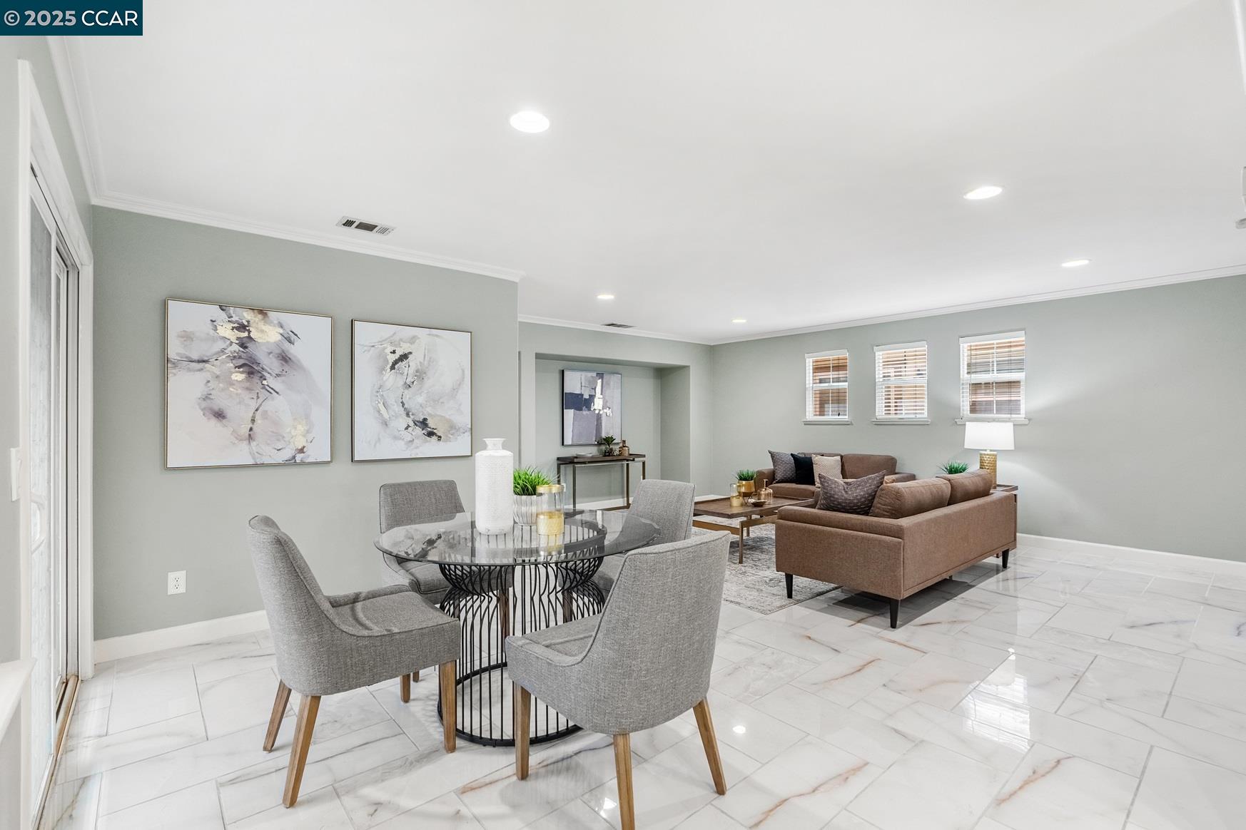 Detail Gallery Image 8 of 39 For 110 Mars Ct, Pittsburg,  CA 94565 - 5 Beds | 2/1 Baths