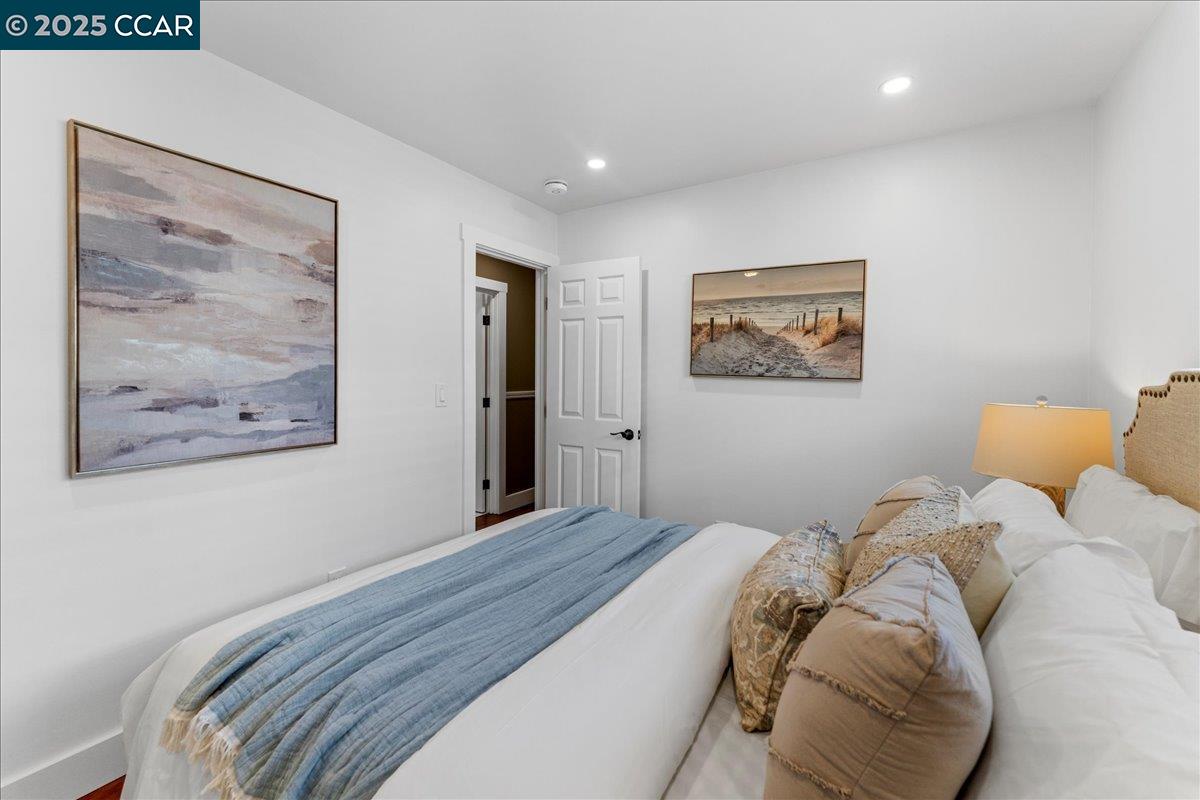 Detail Gallery Image 18 of 27 For 1842 1st St, Richmond,  CA 94801 - 3 Beds | 2 Baths