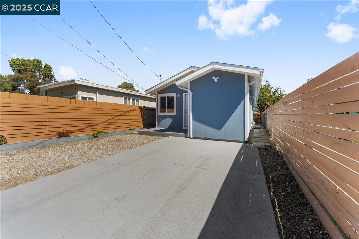 Detail Gallery Image 27 of 27 For 1842 1st St, Richmond,  CA 94801 - 3 Beds | 2 Baths