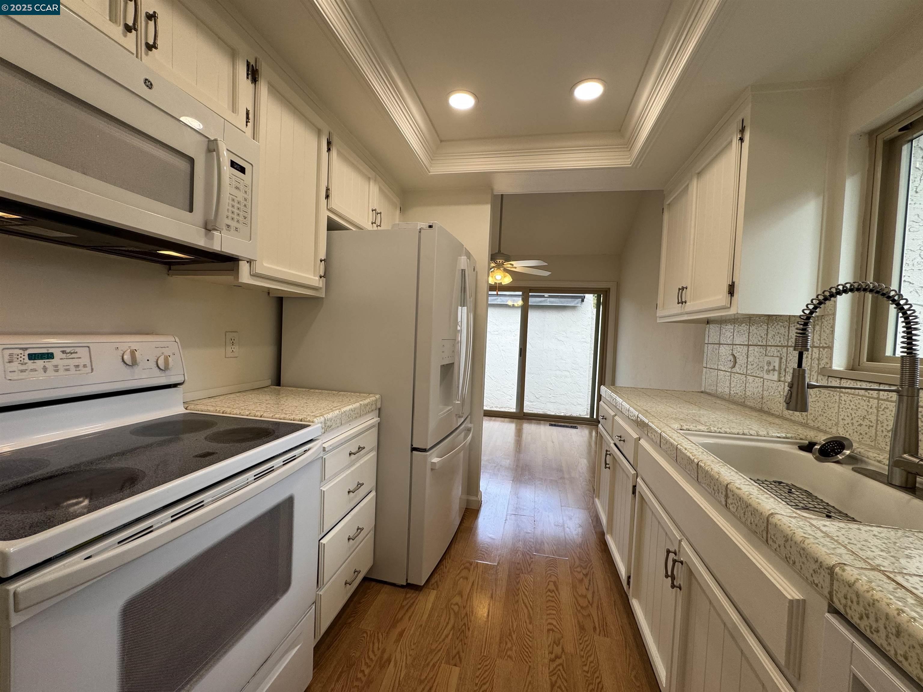 Detail Gallery Image 9 of 35 For 1447 Camino Peral, Moraga,  CA 94556 - 3 Beds | 2 Baths