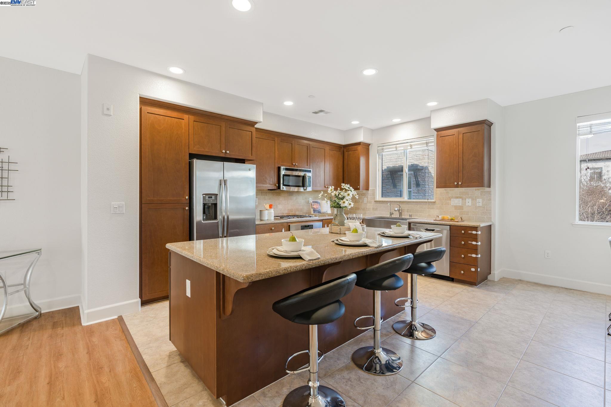 Photo #8: 41111786 Listing: Photo #8