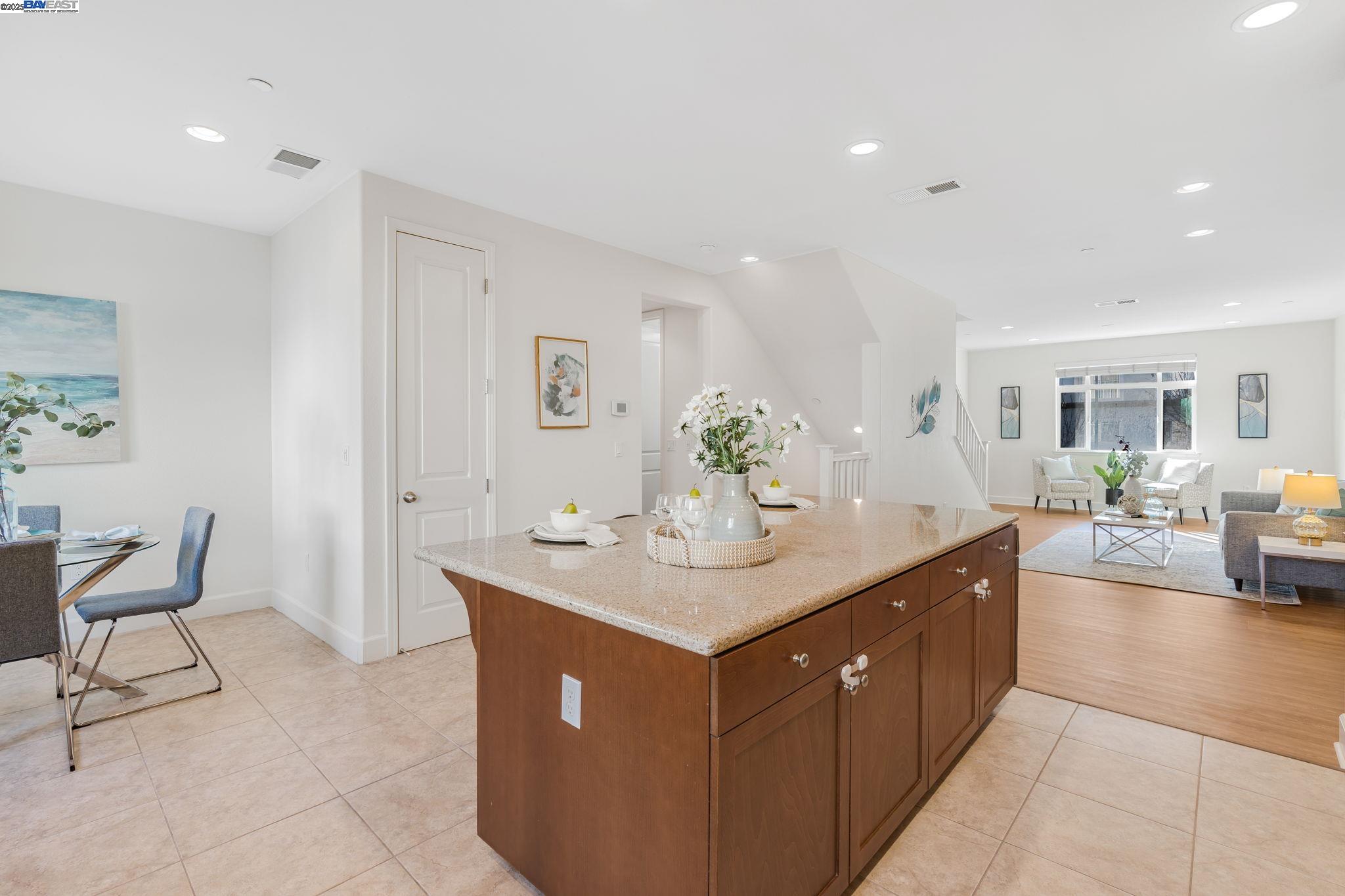 Photo #10: 41111786 Listing: Photo #10