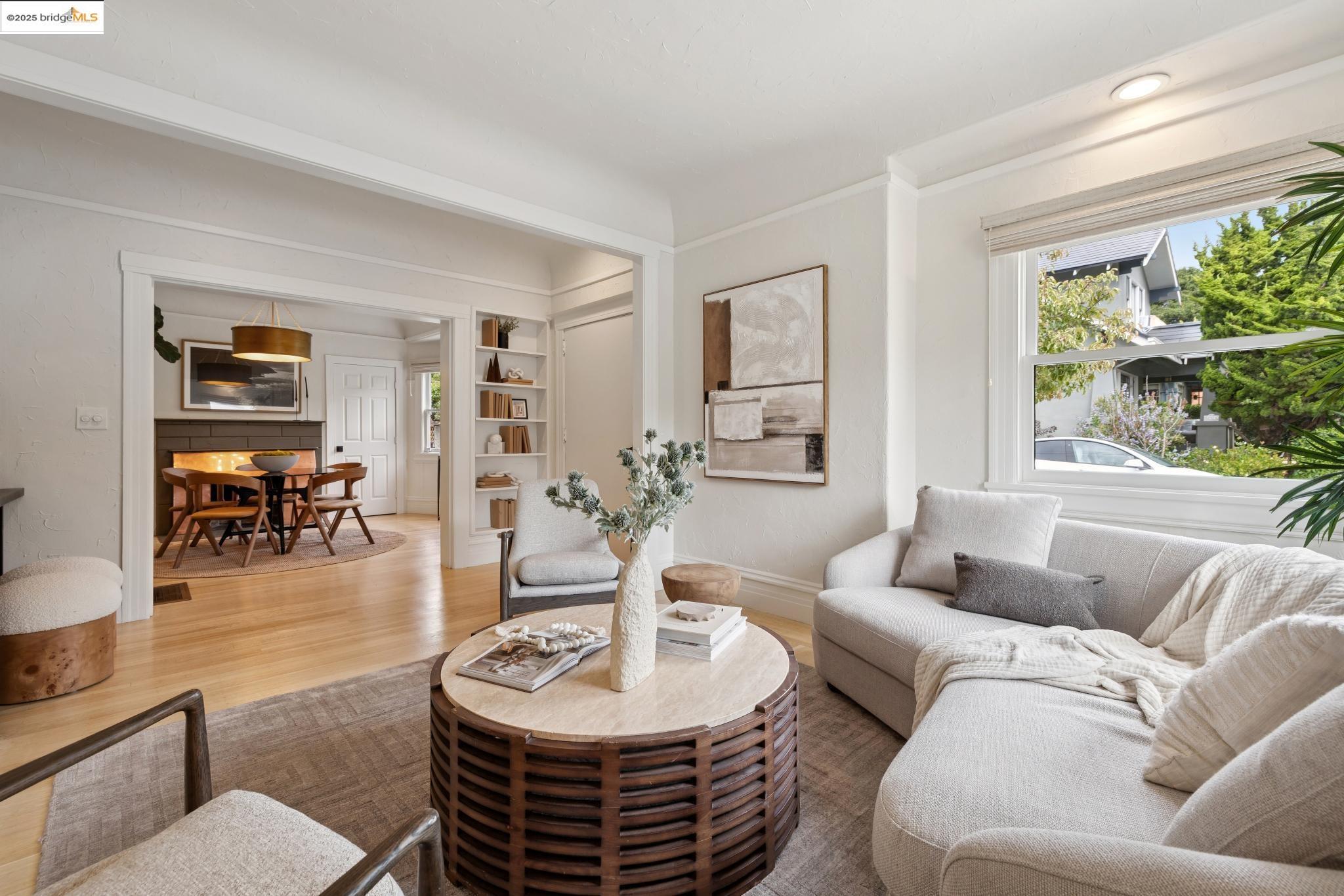 Detail Gallery Image 10 of 55 For 6060 Harwood Avenue, Oakland,  CA 94618 - 3 Beds | 2 Baths