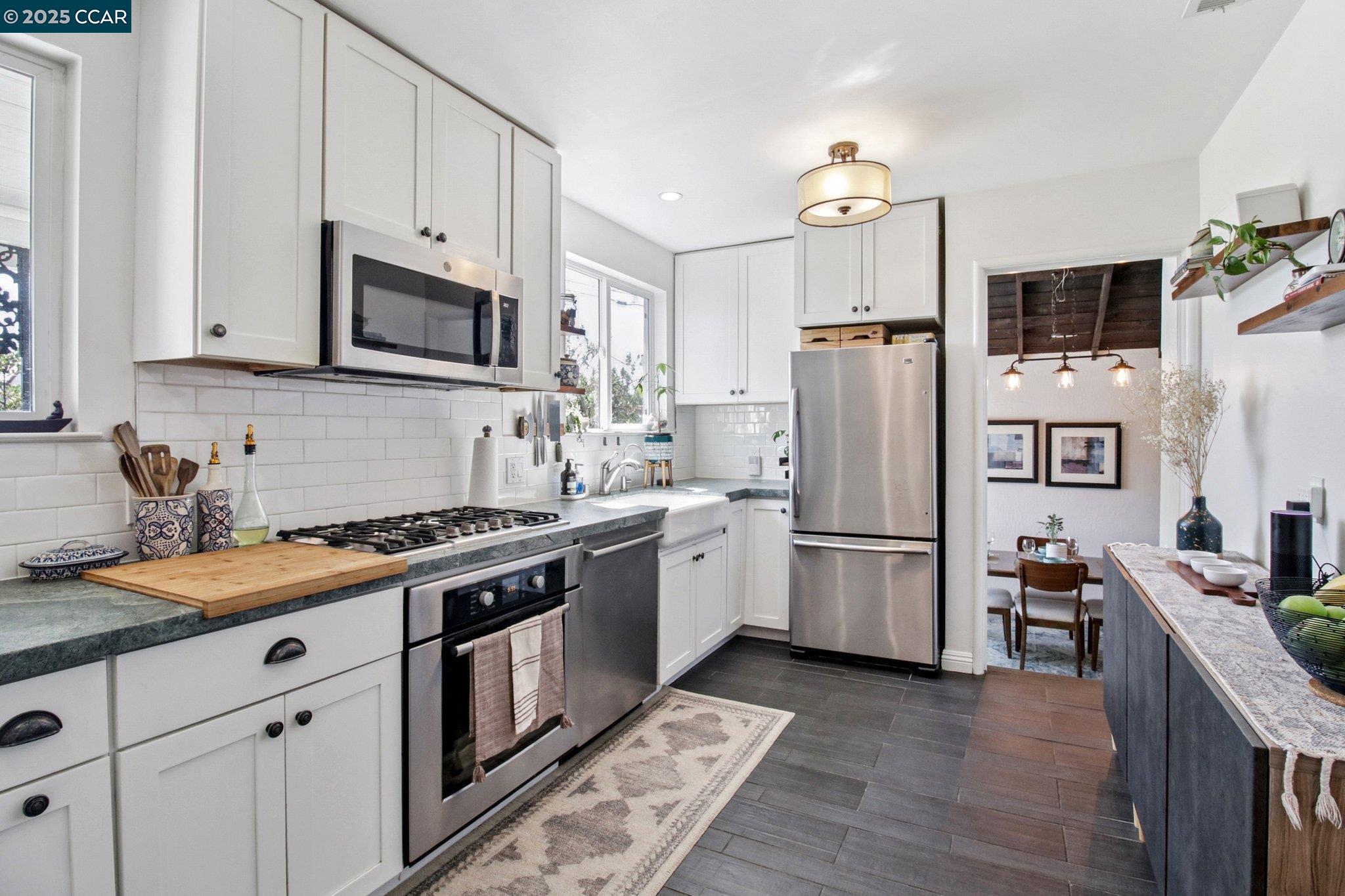 Detail Gallery Image 17 of 55 For 475 Nabor St, San Leandro,  CA 94578 - 2 Beds | 1 Baths
