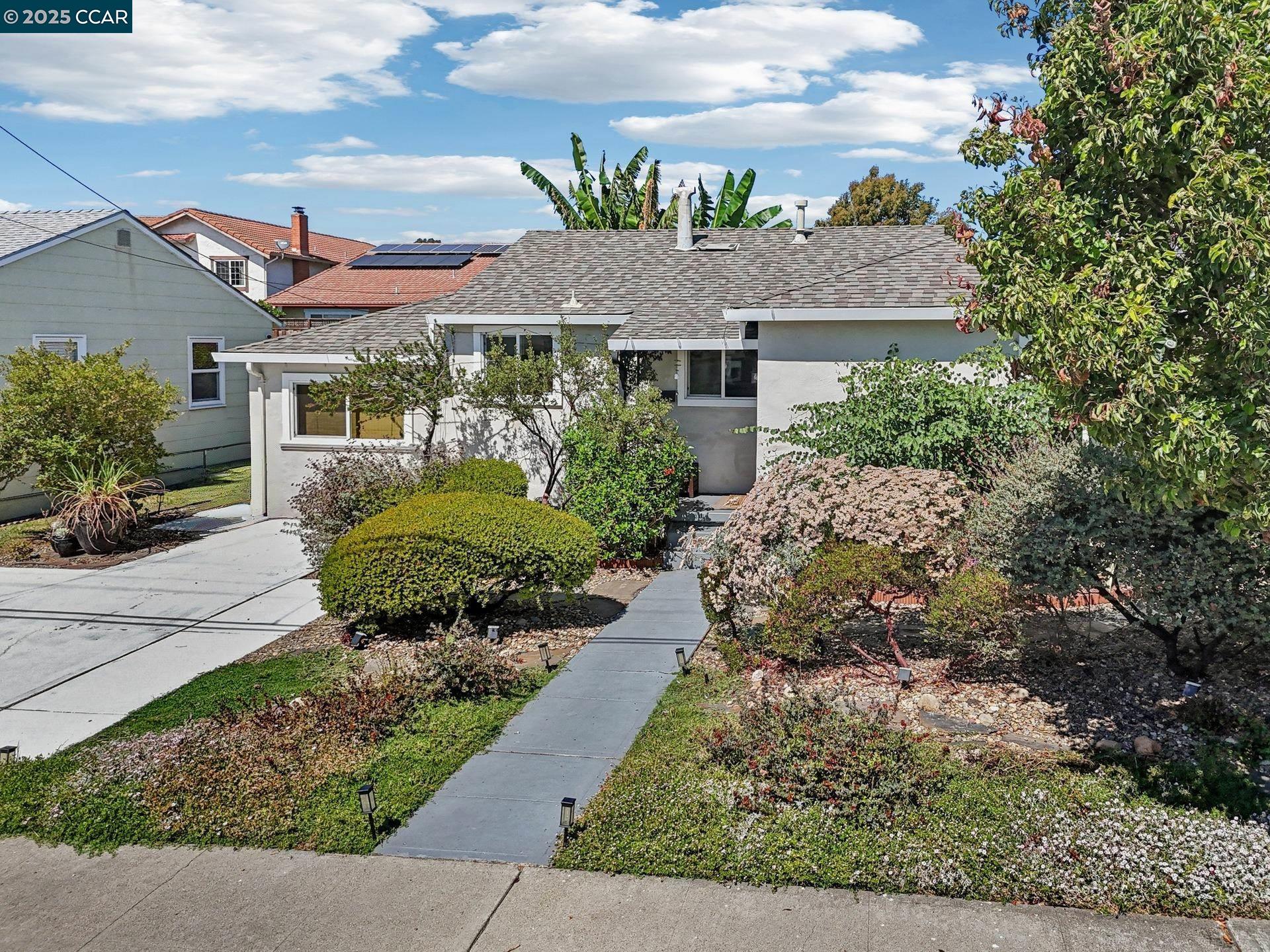 Detail Gallery Image 3 of 55 For 475 Nabor St, San Leandro,  CA 94578 - 2 Beds | 1 Baths