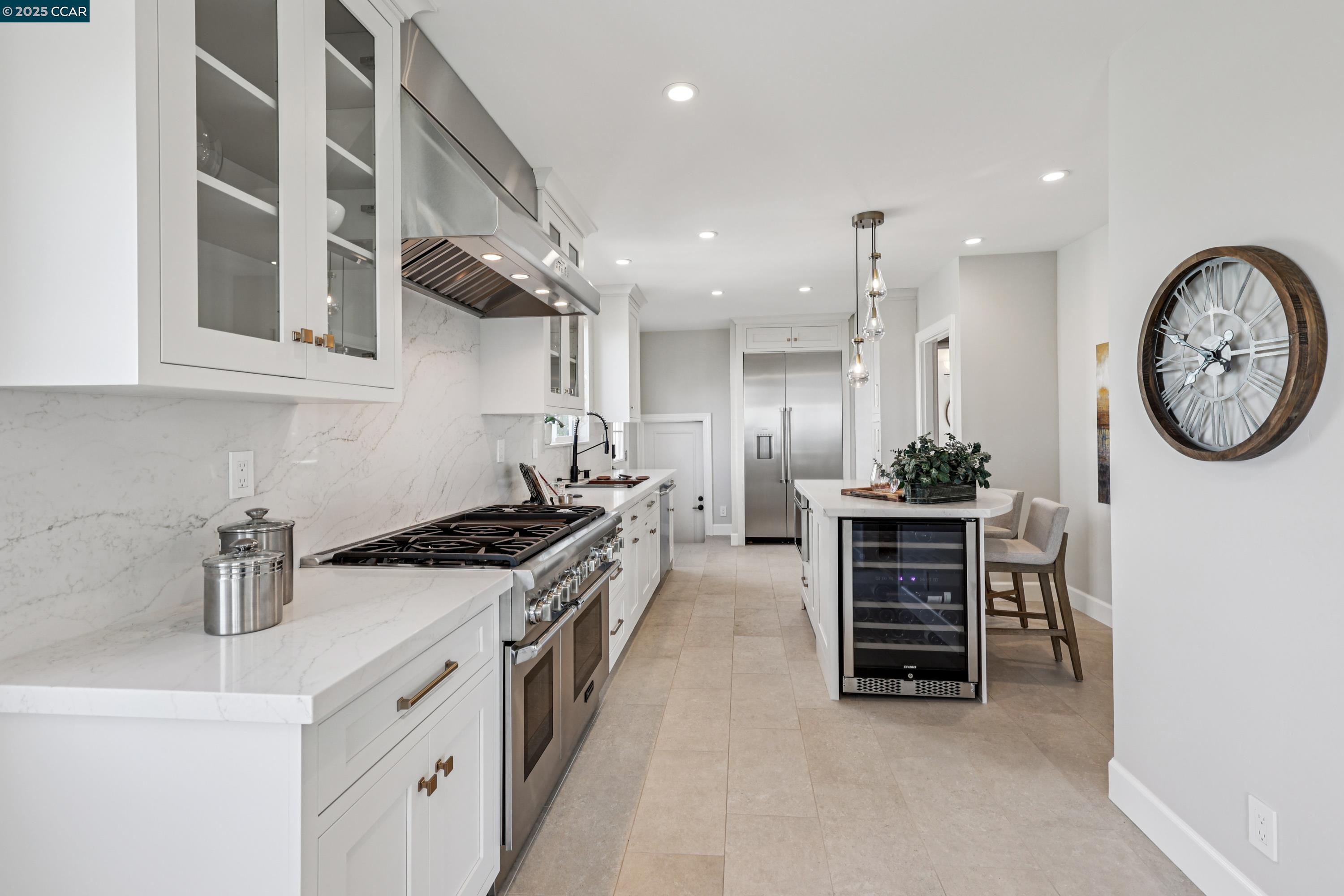 Detail Gallery Image 21 of 47 For 680 Grizzly Peak Blvd, Berkeley,  CA 94708 - 4 Beds | 2/1 Baths