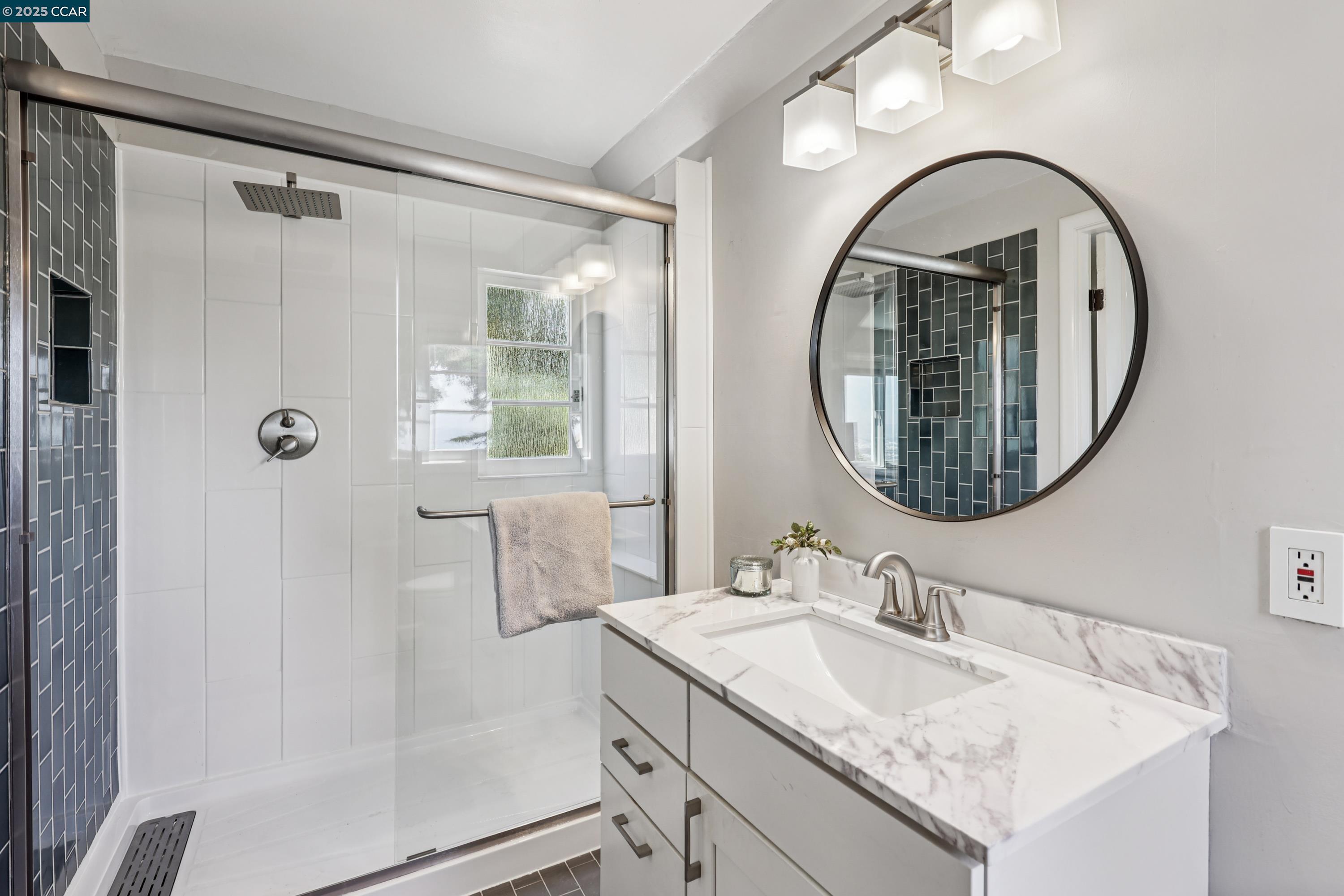 Detail Gallery Image 28 of 47 For 680 Grizzly Peak Blvd, Berkeley,  CA 94708 - 4 Beds | 2/1 Baths