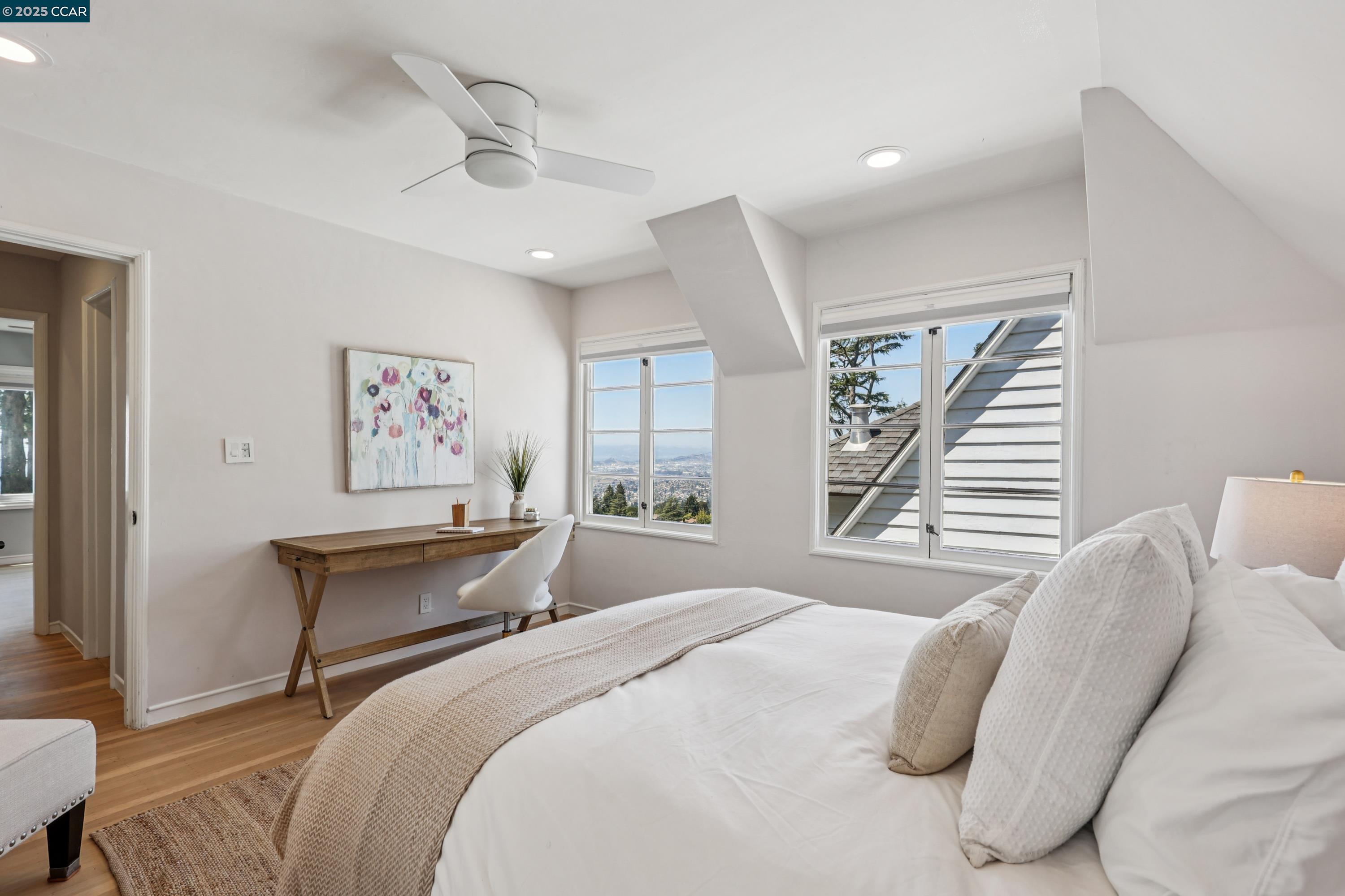 Detail Gallery Image 31 of 47 For 680 Grizzly Peak Blvd, Berkeley,  CA 94708 - 4 Beds | 2/1 Baths