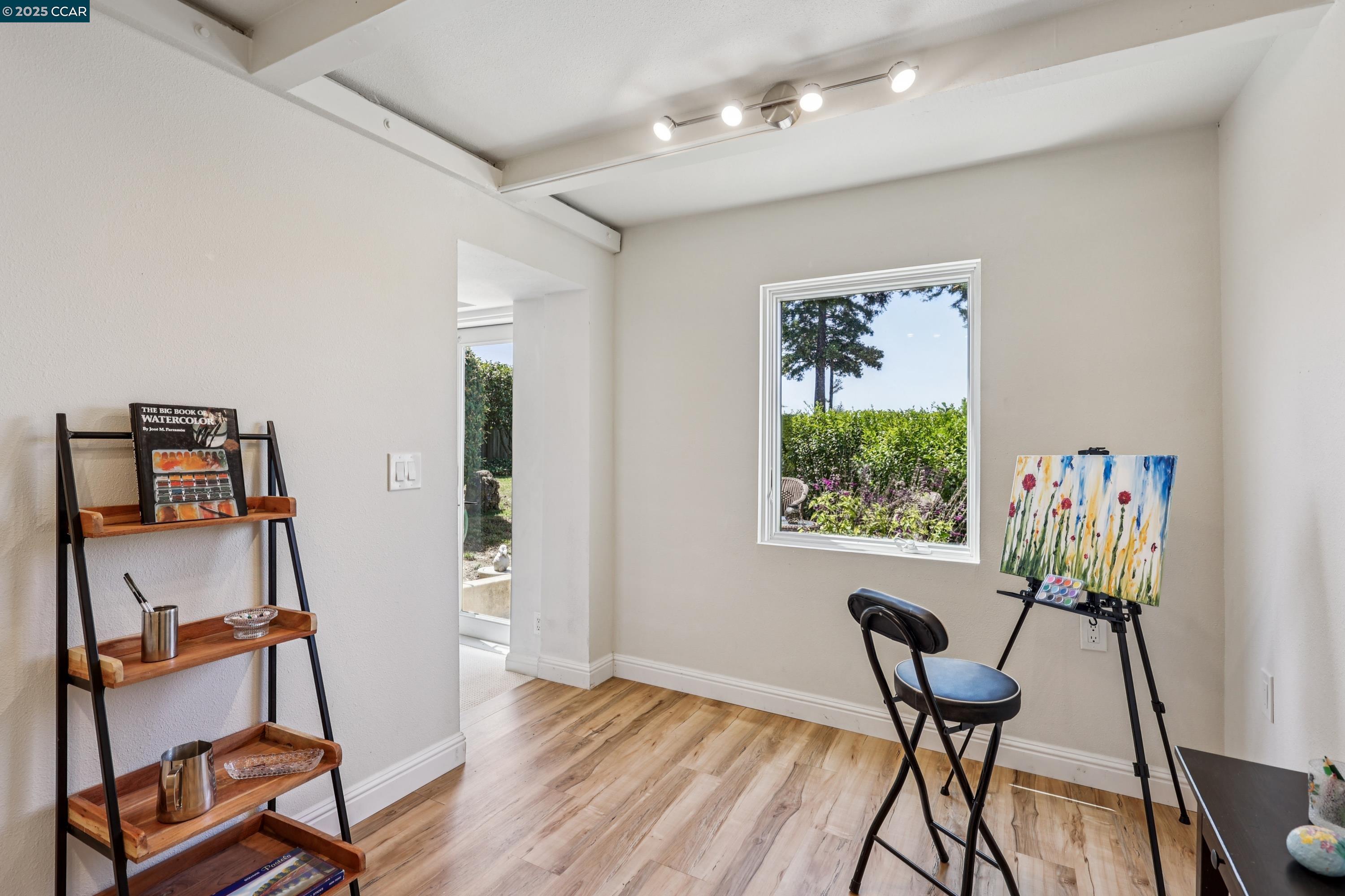 Detail Gallery Image 37 of 47 For 680 Grizzly Peak Blvd, Berkeley,  CA 94708 - 4 Beds | 2/1 Baths