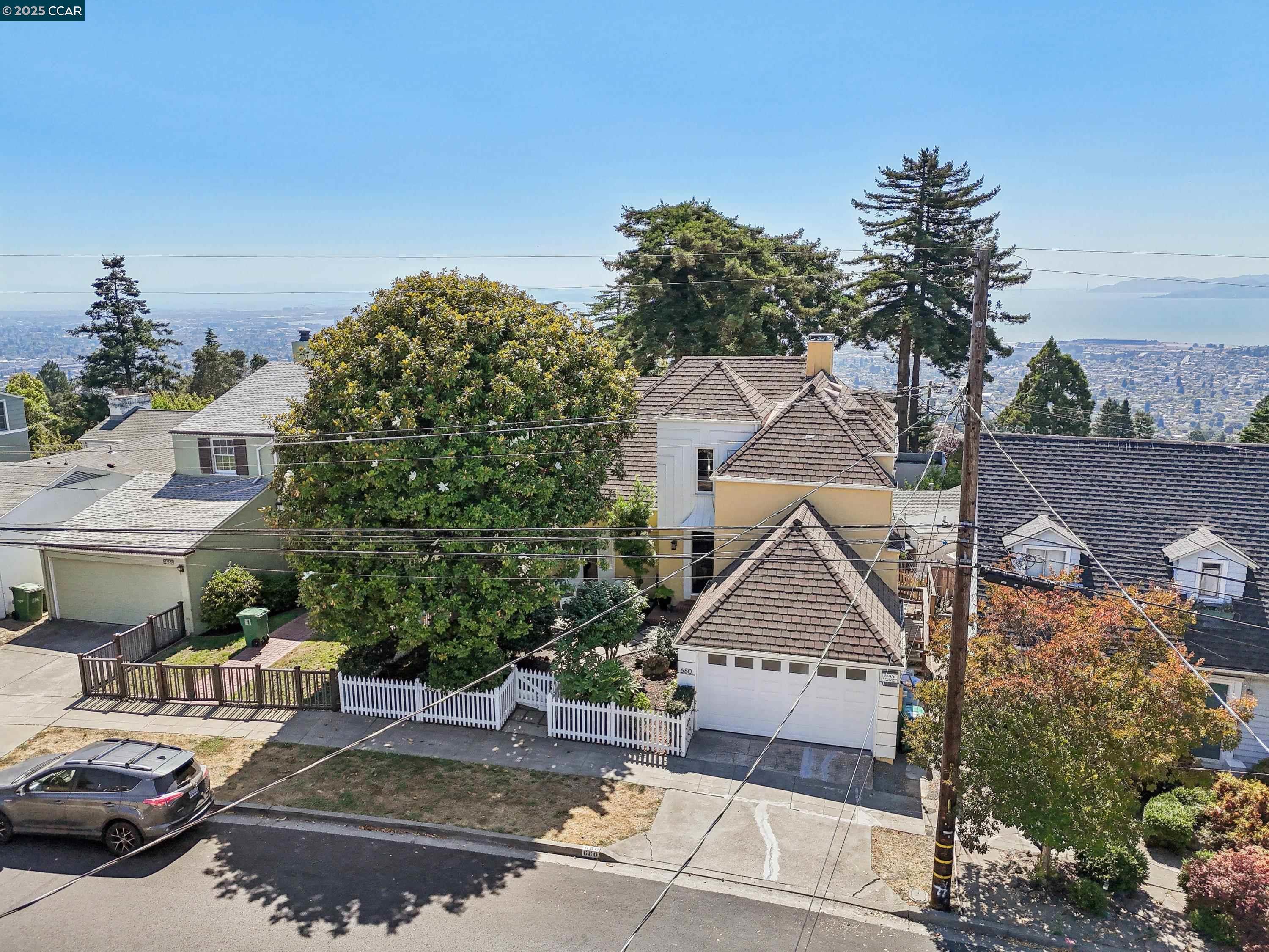 Detail Gallery Image 43 of 47 For 680 Grizzly Peak Blvd, Berkeley,  CA 94708 - 4 Beds | 2/1 Baths