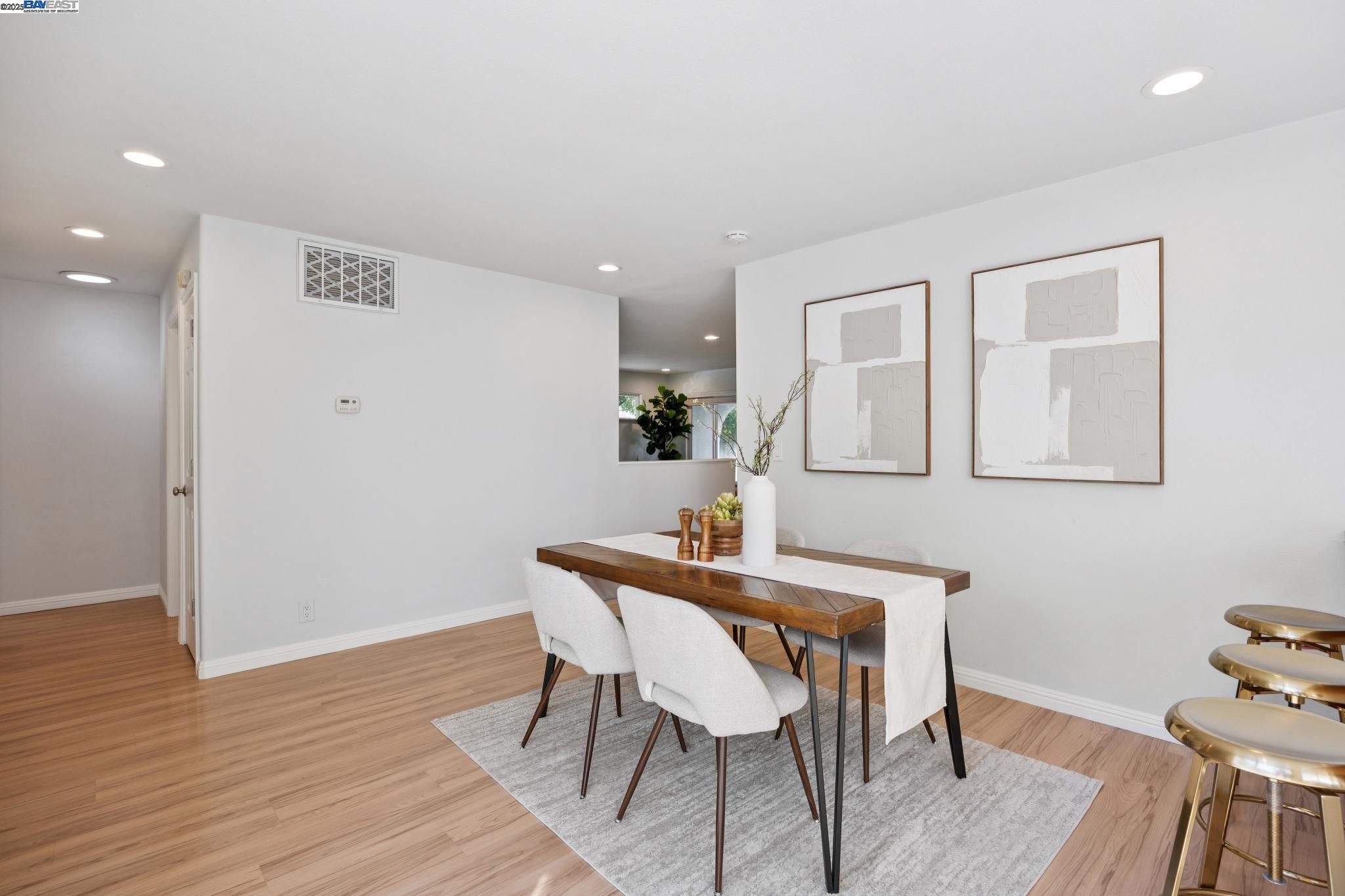 Detail Gallery Image 12 of 41 For 41043 Joyce Ave, Fremont,  CA 94539 - 3 Beds | 2 Baths