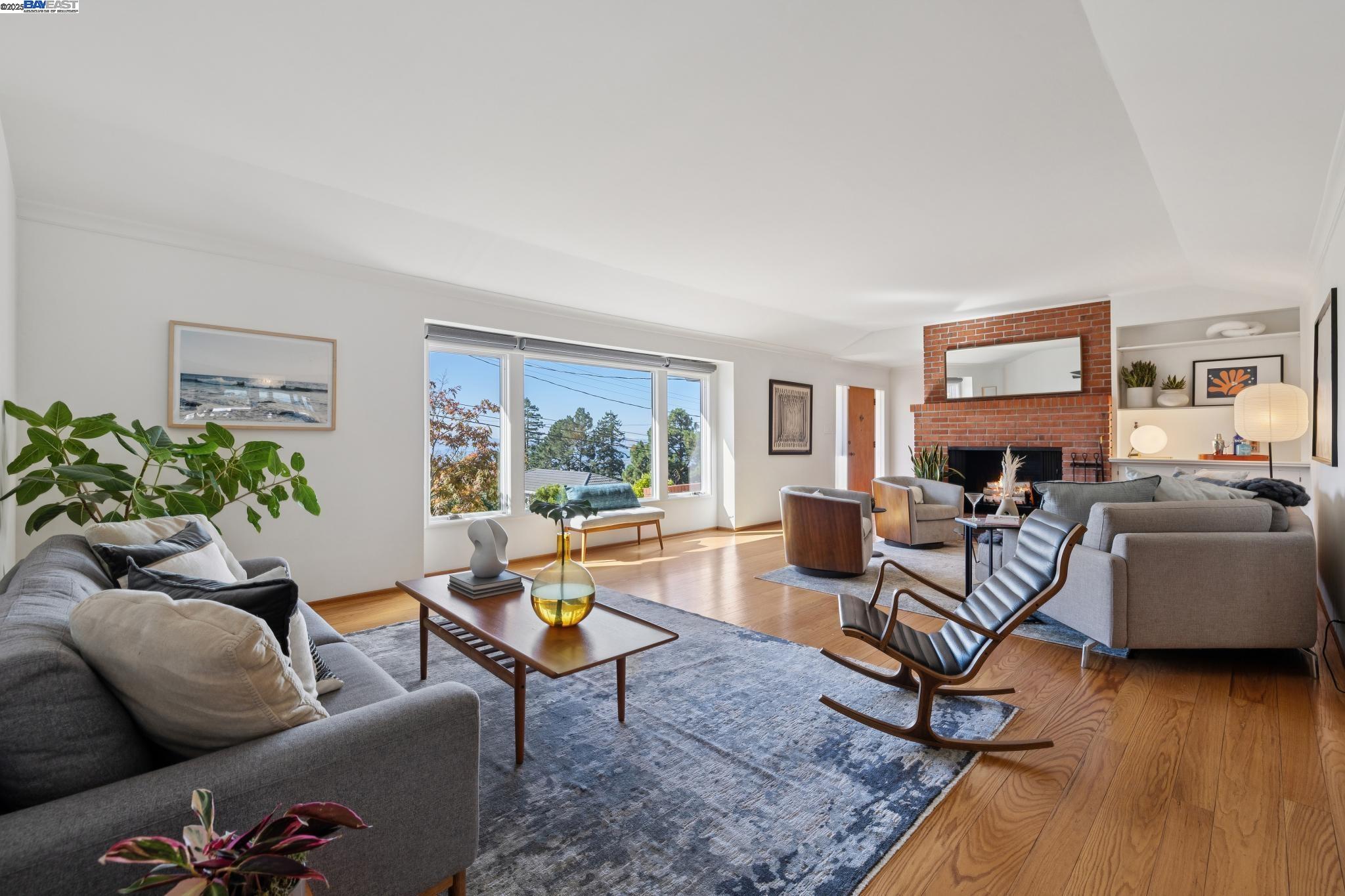 Detail Gallery Image 3 of 54 For 265 Willamette Ave, Kensington,  CA 94708 - 4 Beds | 2 Baths