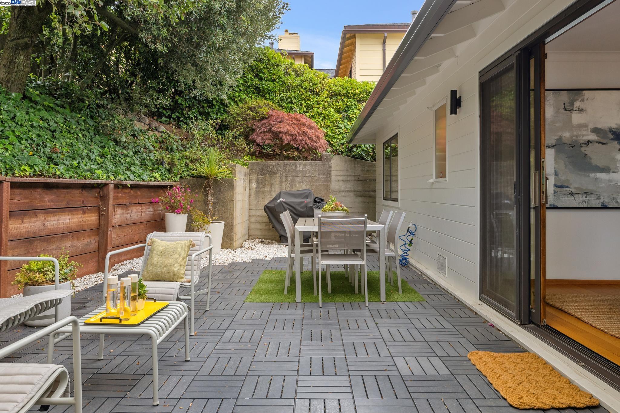 Detail Gallery Image 21 of 54 For 265 Willamette Ave, Kensington,  CA 94708 - 4 Beds | 2 Baths