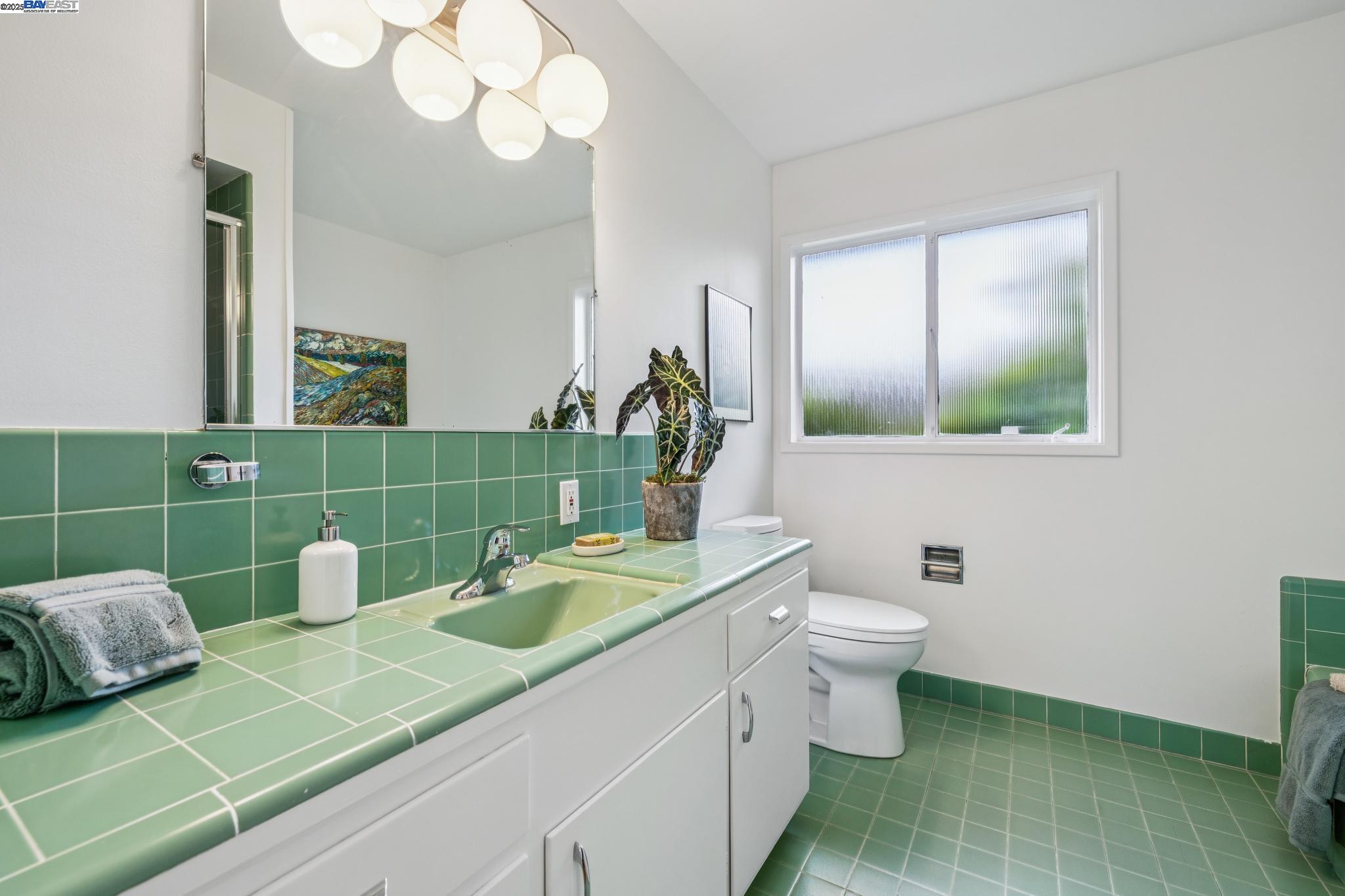 Detail Gallery Image 27 of 54 For 265 Willamette Ave, Kensington,  CA 94708 - 4 Beds | 2 Baths