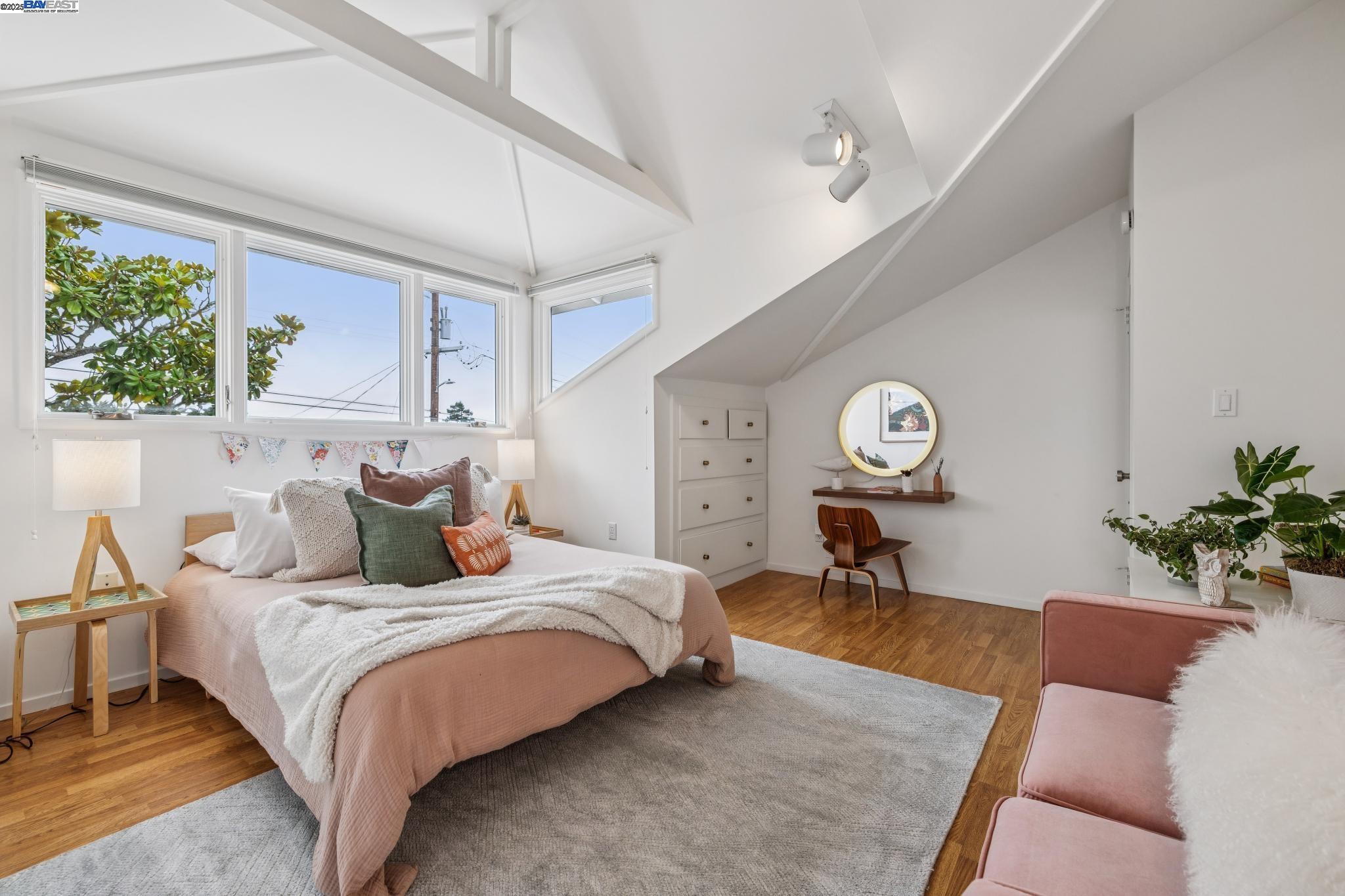 Detail Gallery Image 29 of 54 For 265 Willamette Ave, Kensington,  CA 94708 - 4 Beds | 2 Baths