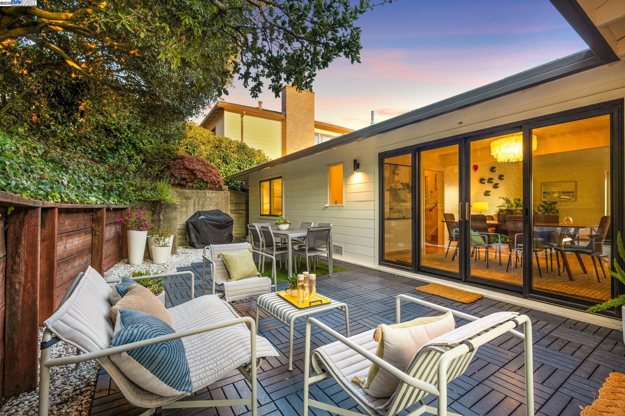 Detail Gallery Image 6 of 54 For 265 Willamette Ave, Kensington,  CA 94708 - 4 Beds | 2 Baths