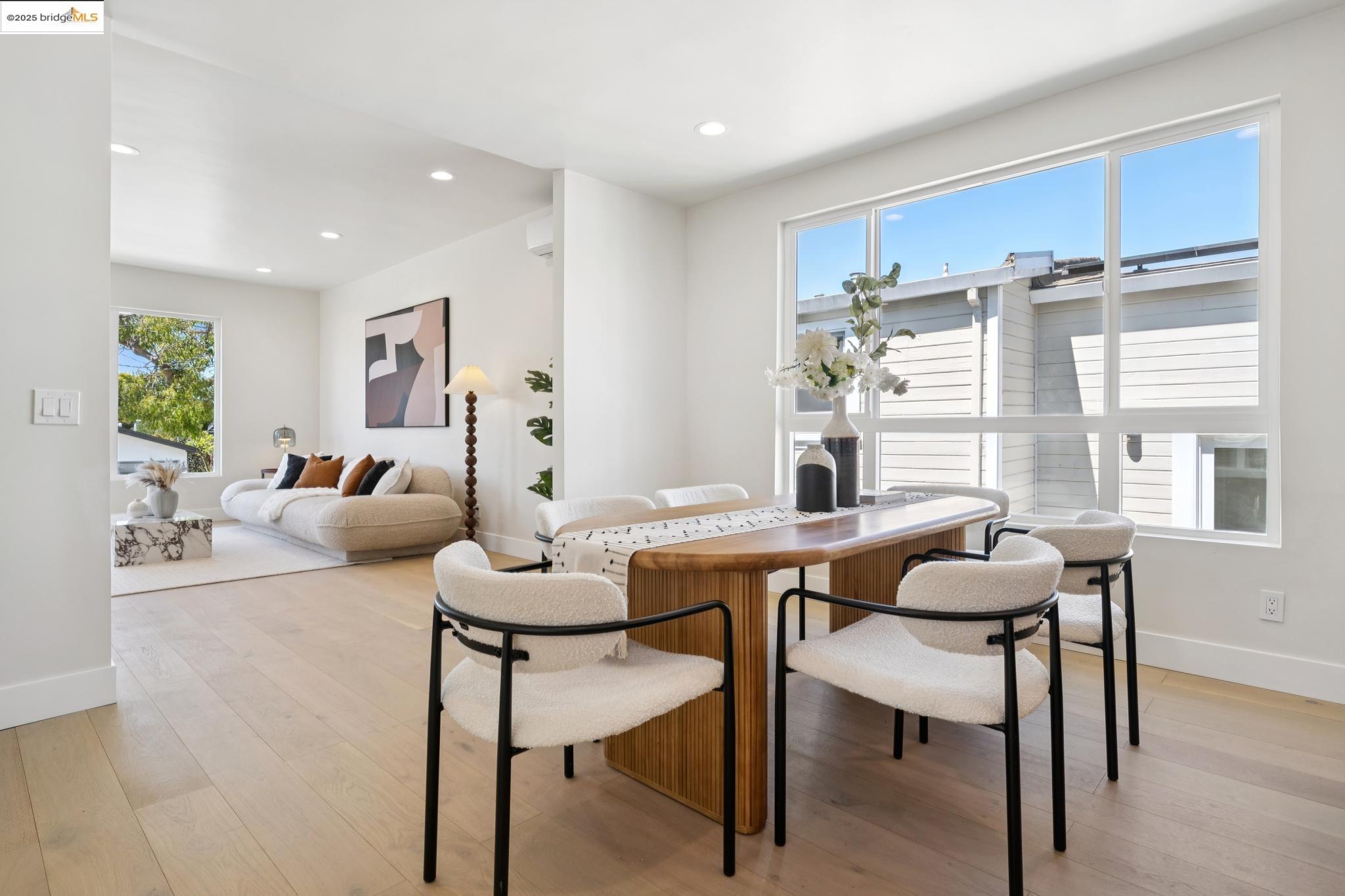 Detail Gallery Image 14 of 44 For 1341 Peralta Ave, Berkeley,  CA 94702 - 4 Beds | 2 Baths