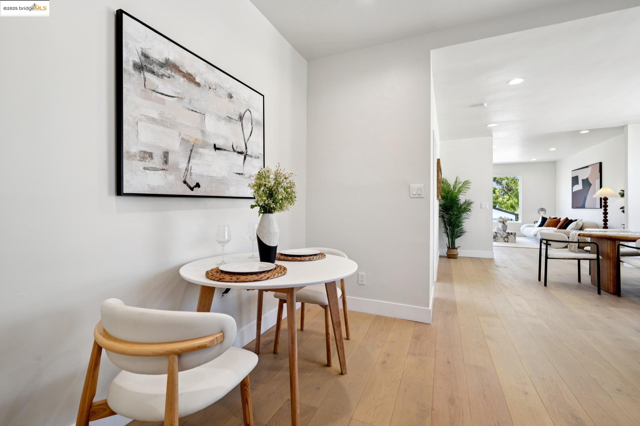Detail Gallery Image 21 of 44 For 1341 Peralta Ave, Berkeley,  CA 94702 - 4 Beds | 2 Baths