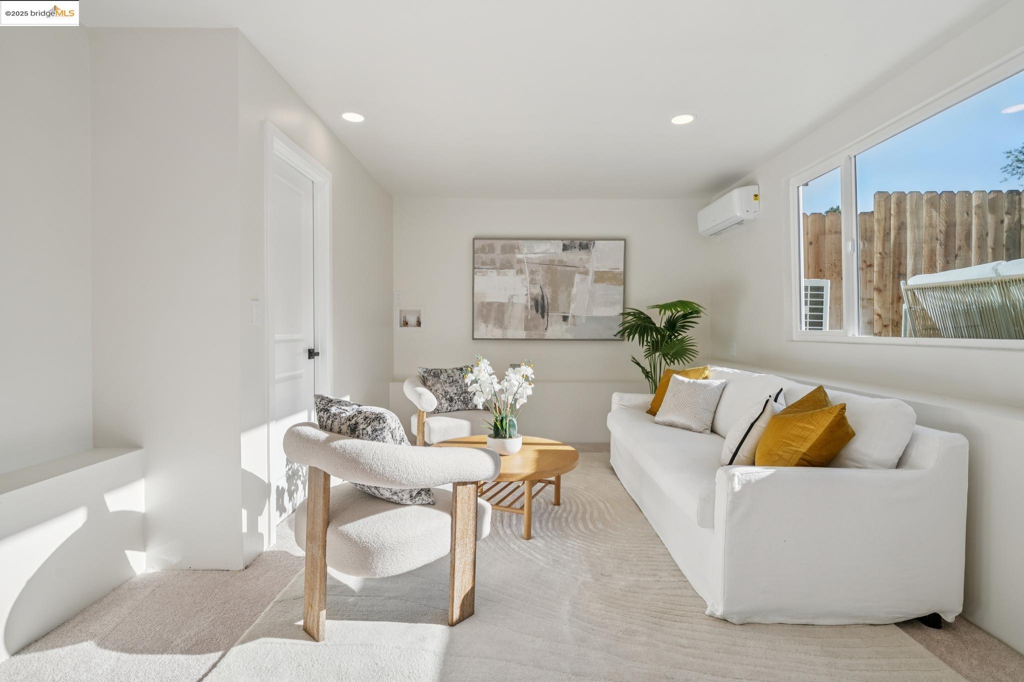 Detail Gallery Image 36 of 44 For 1341 Peralta Ave, Berkeley,  CA 94702 - 4 Beds | 2 Baths