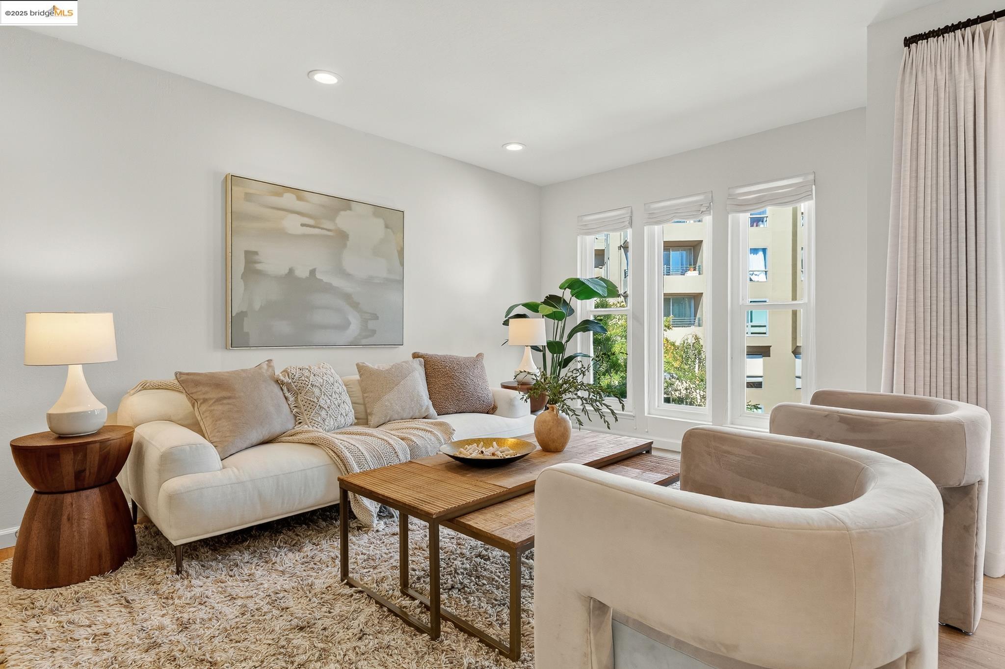 Photo #2: 41111800 Listing 