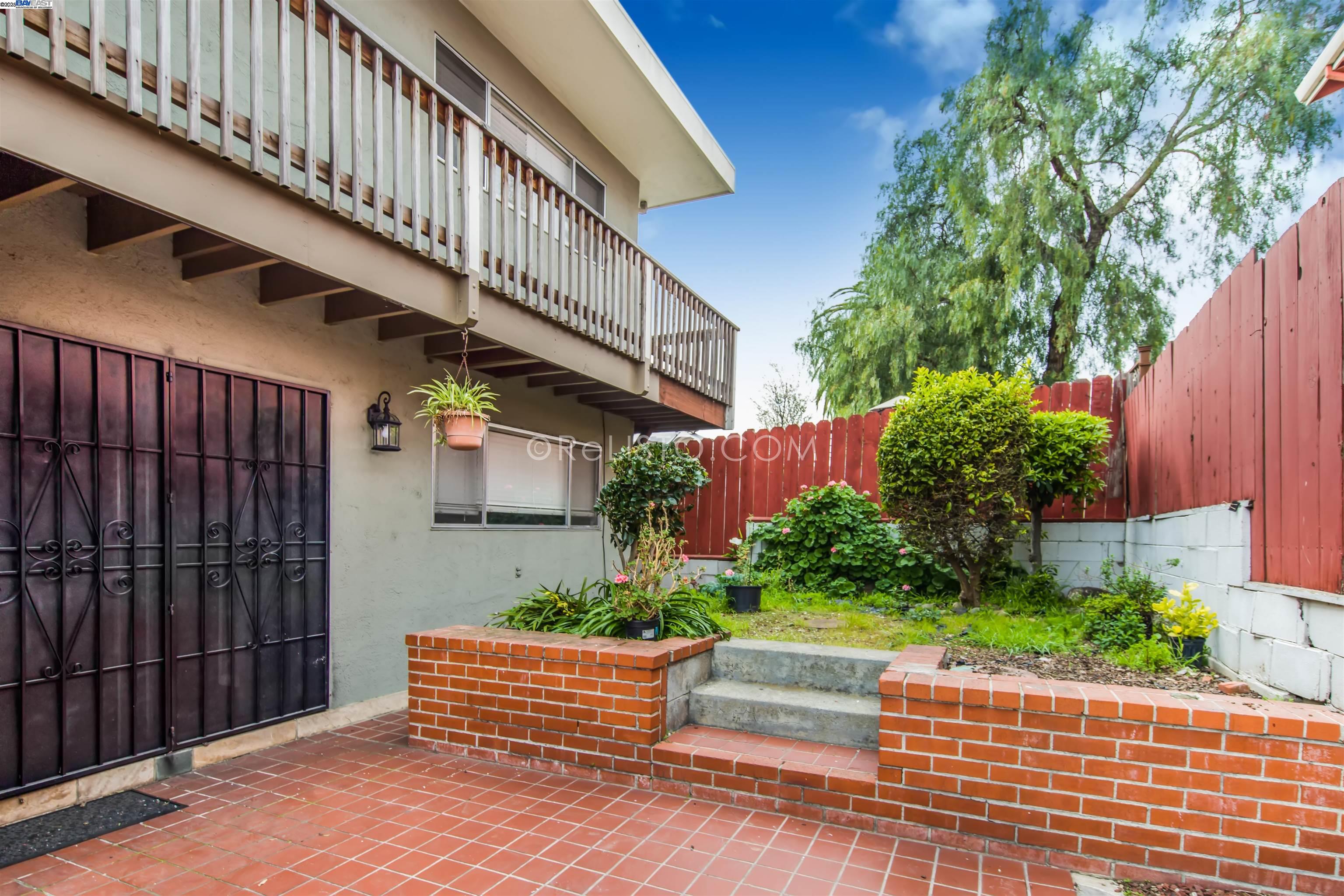 Detail Gallery Image 22 of 23 For 2105 48th Ave, Oakland,  CA 94601 - – Beds | – Baths