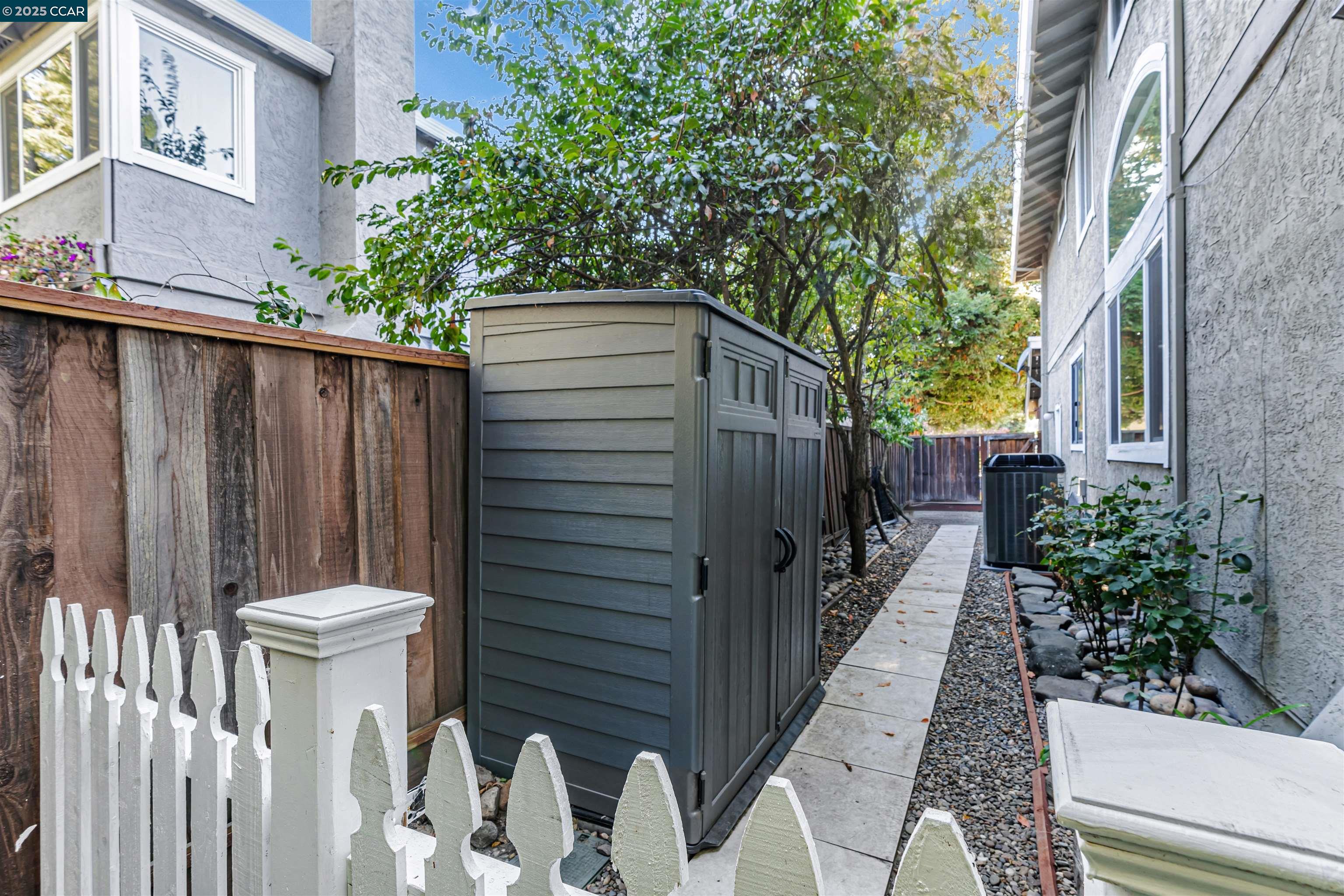 Detail Gallery Image 47 of 60 For 105 Creighton Way, Danville,  CA 94506 - 5 Beds | 3 Baths