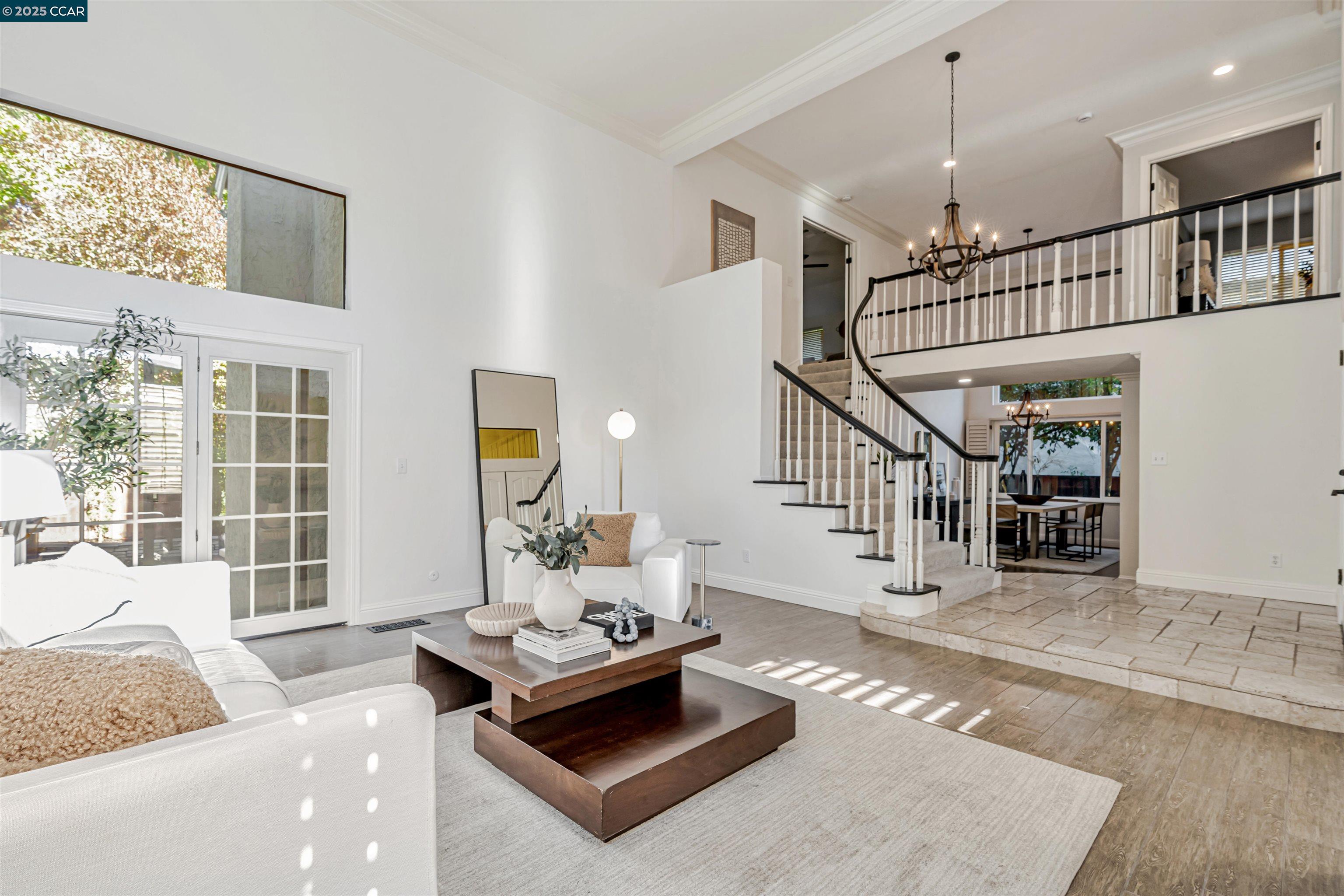 Detail Gallery Image 8 of 60 For 105 Creighton Way, Danville,  CA 94506 - 5 Beds | 3 Baths
