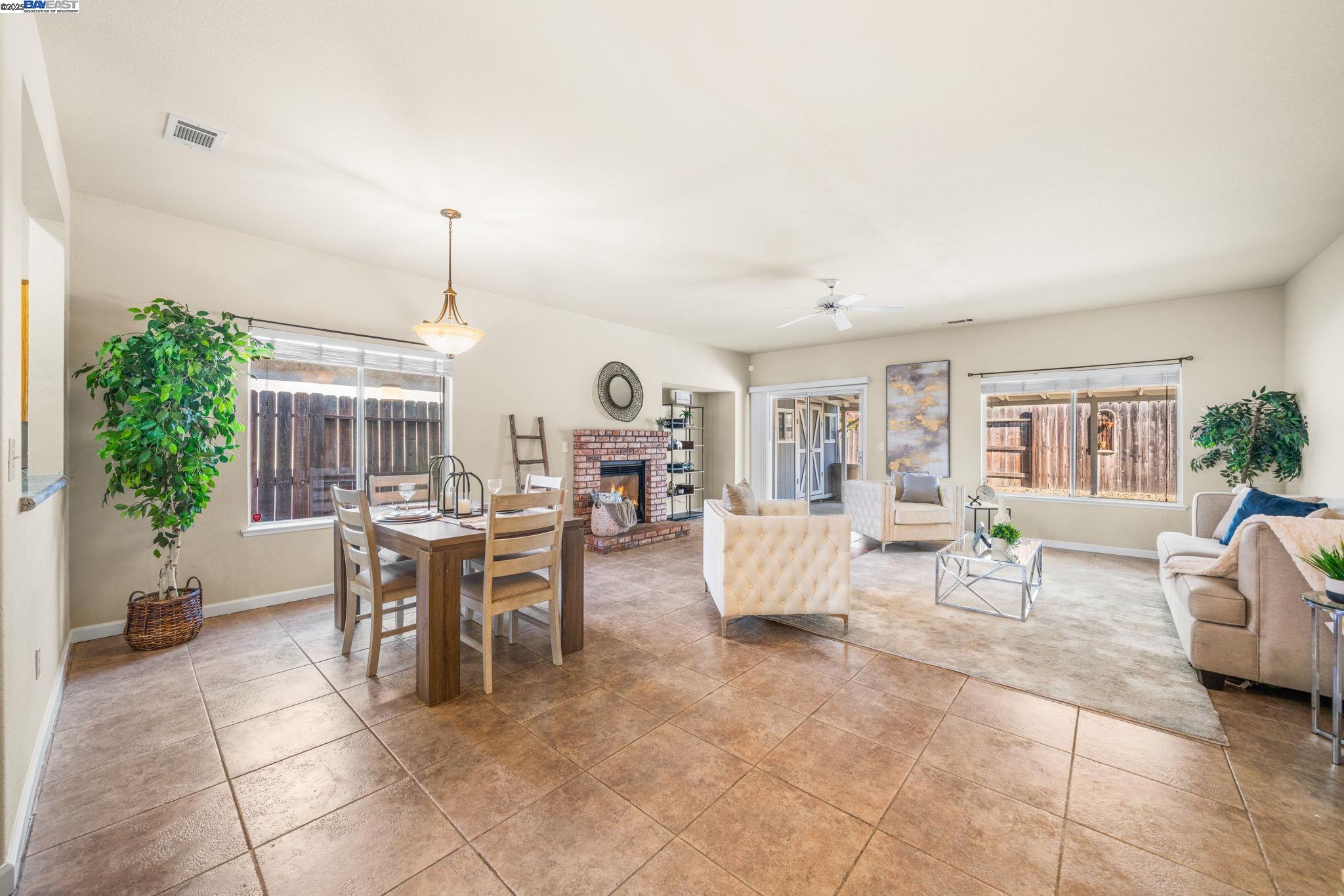 Front Image Thumbnail for BE41111806