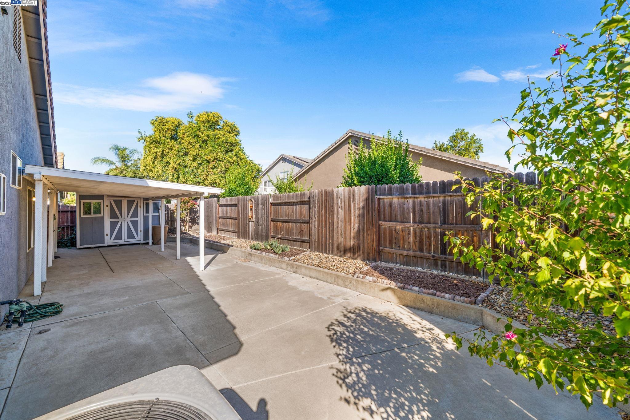 Detail Gallery Image 35 of 42 For 1983 Cork Oak Ln, Manteca,  CA 95336 - 3 Beds | 2 Baths