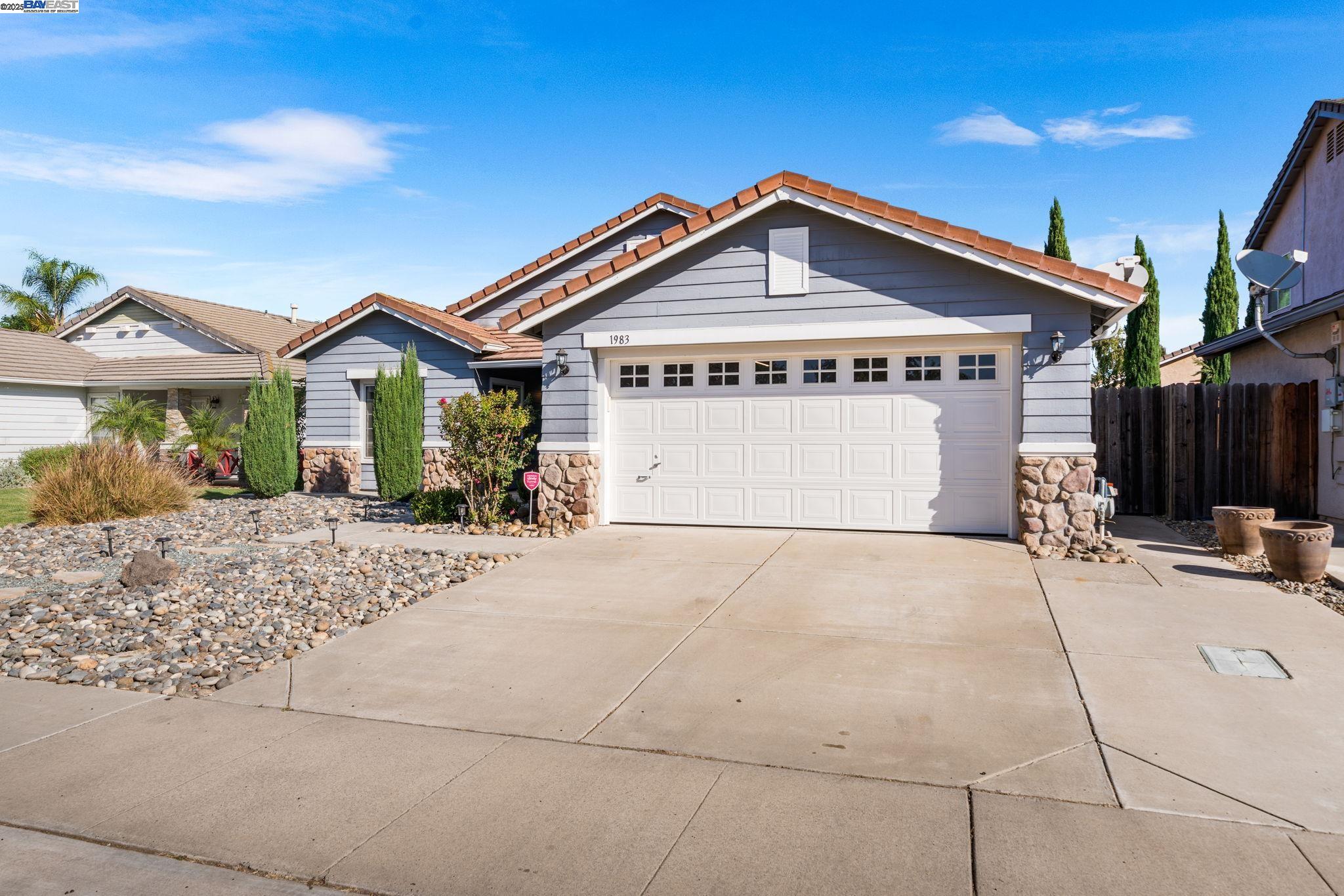 Detail Gallery Image 37 of 42 For 1983 Cork Oak Ln, Manteca,  CA 95336 - 3 Beds | 2 Baths