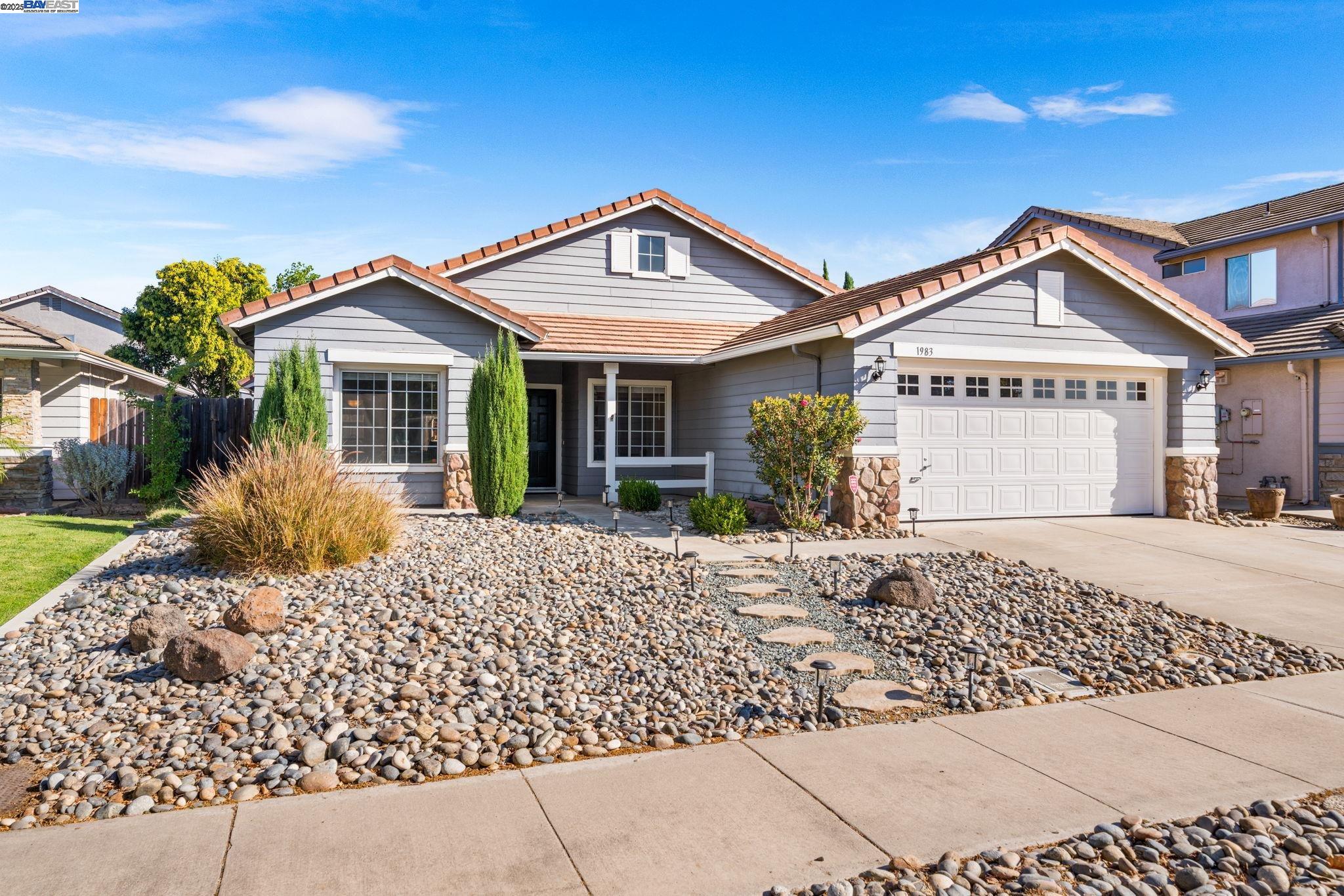 Detail Gallery Image 38 of 42 For 1983 Cork Oak Ln, Manteca,  CA 95336 - 3 Beds | 2 Baths