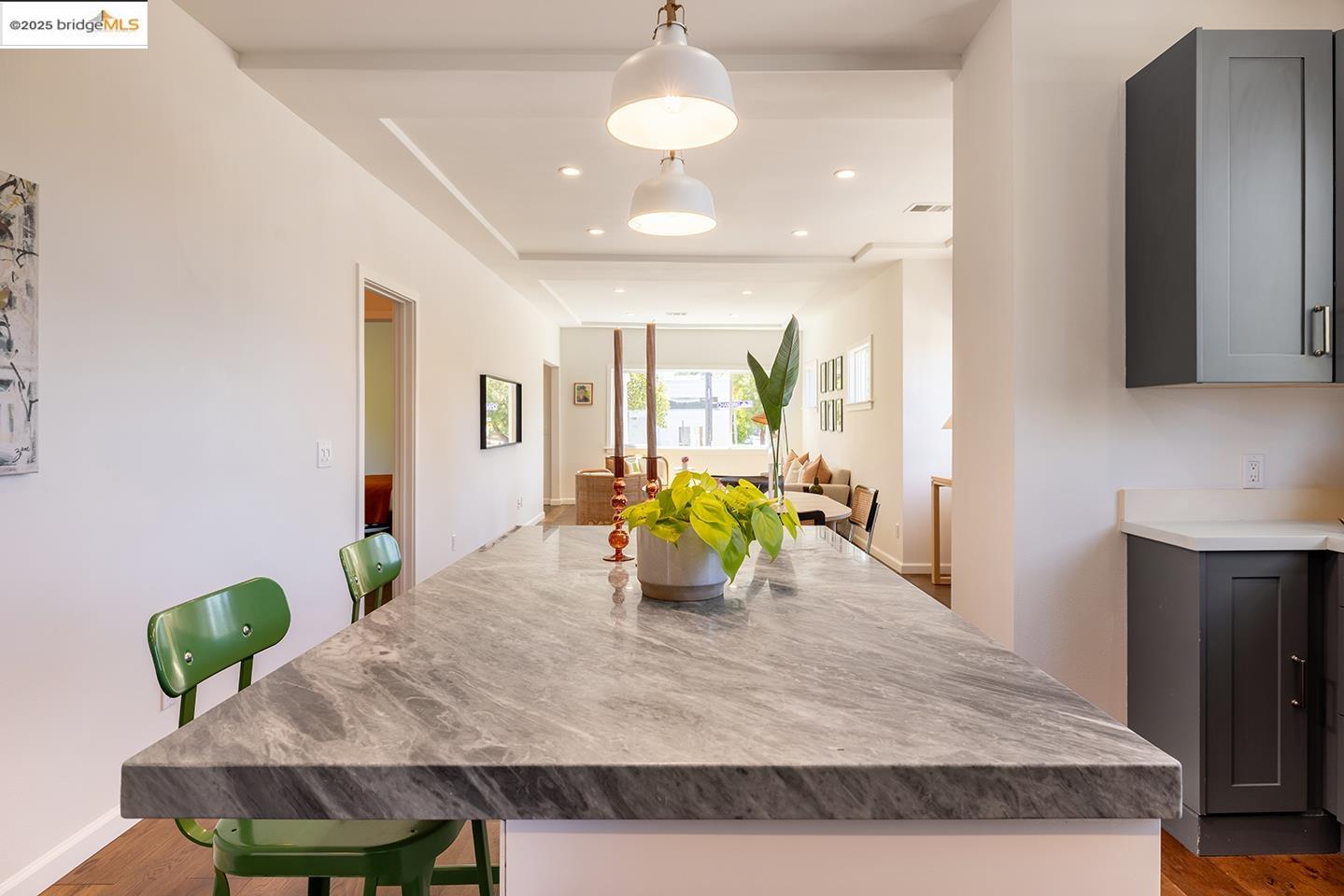 Detail Gallery Image 13 of 51 For 931 Channing Way, Berkeley,  CA 94710 - 3 Beds | 2 Baths