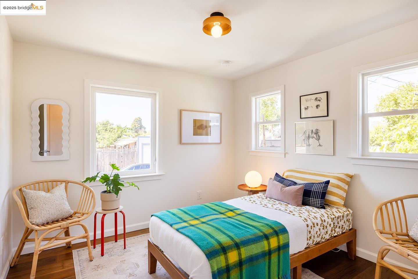 Detail Gallery Image 22 of 51 For 931 Channing Way, Berkeley,  CA 94710 - 3 Beds | 2 Baths