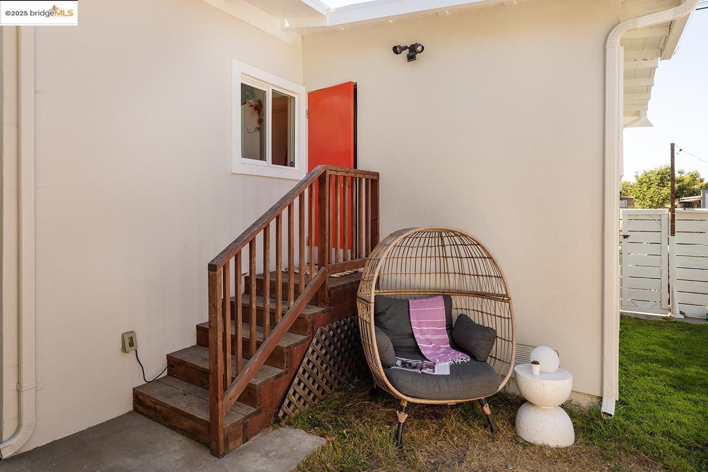 Detail Gallery Image 27 of 51 For 931 Channing Way, Berkeley,  CA 94710 - 3 Beds | 2 Baths