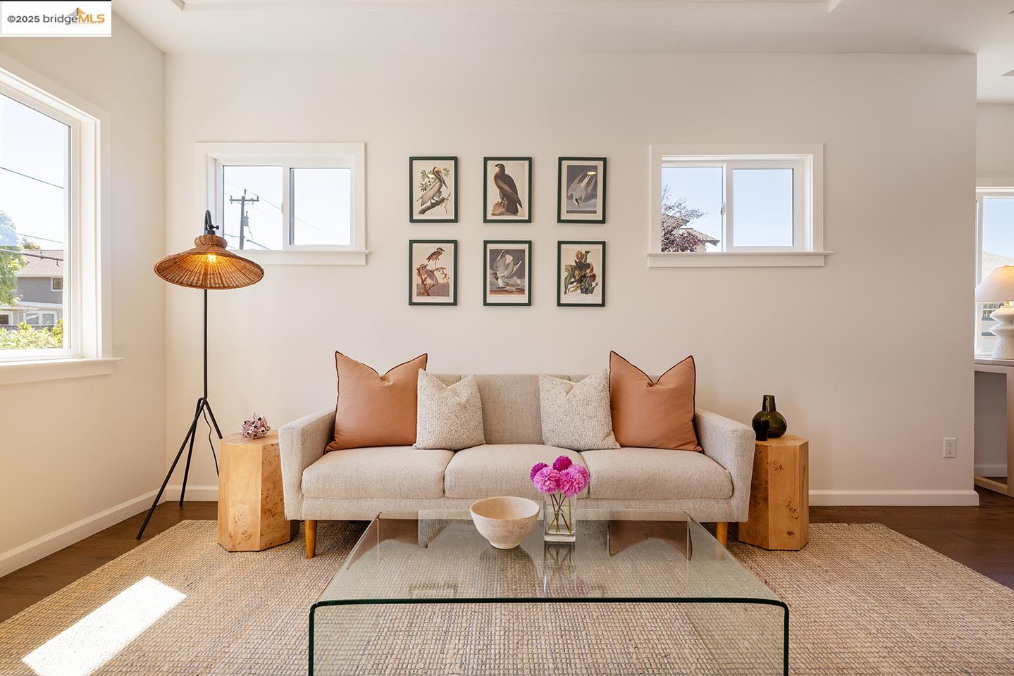 Detail Gallery Image 5 of 51 For 931 Channing Way, Berkeley,  CA 94710 - 3 Beds | 2 Baths