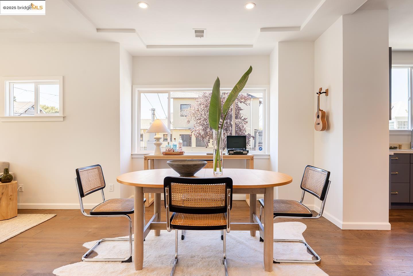 Detail Gallery Image 8 of 51 For 931 Channing Way, Berkeley,  CA 94710 - 3 Beds | 2 Baths