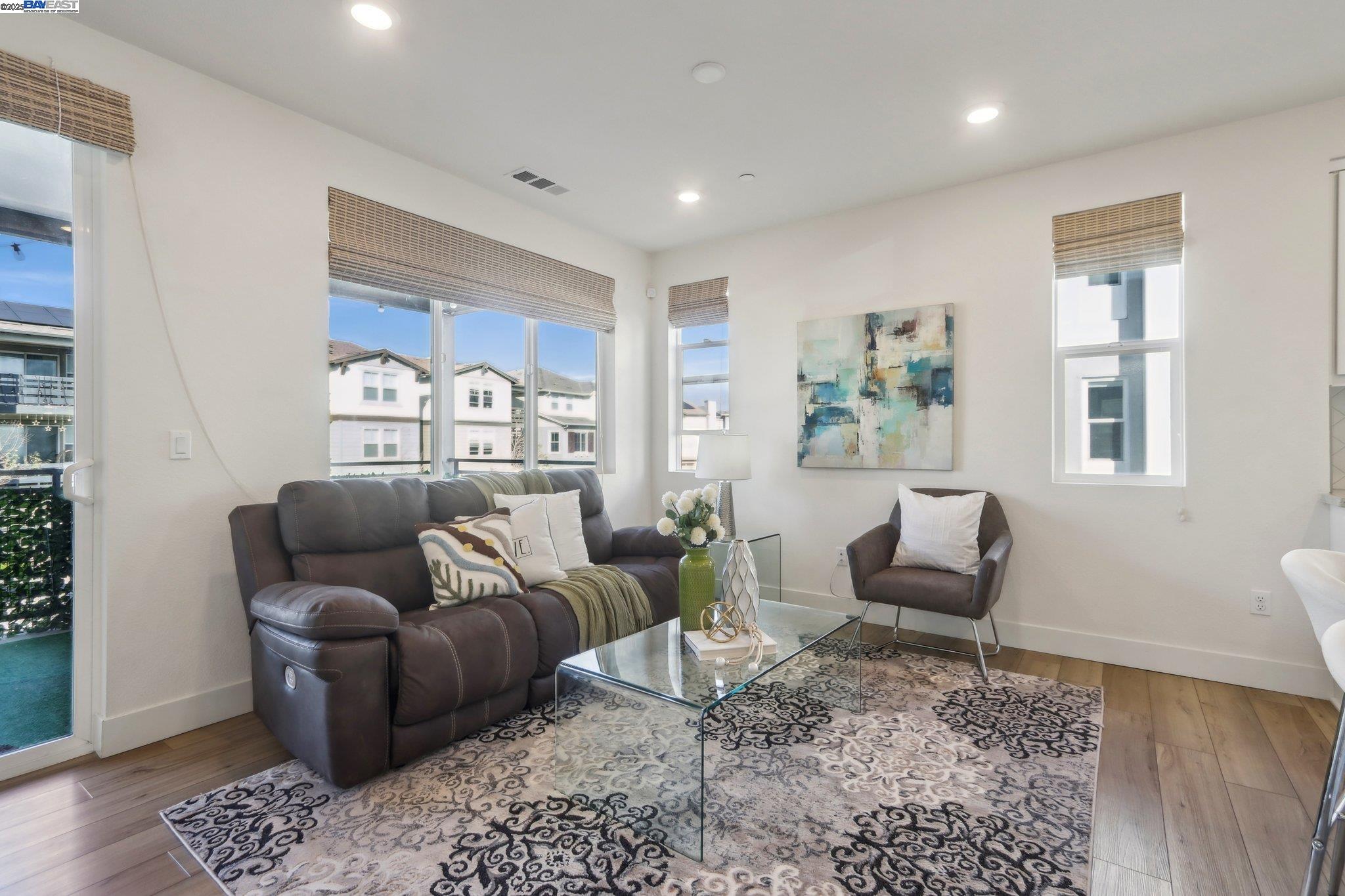 Photo #5: 41111809 Listing 