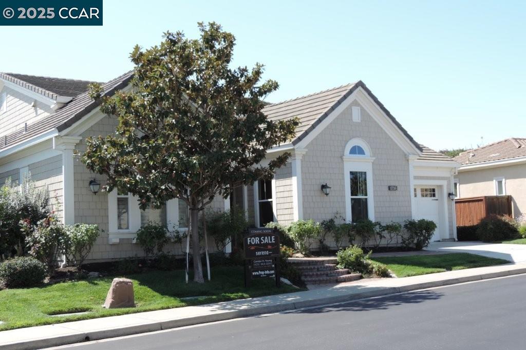 Detail Gallery Image 3 of 8 For 1735 Chardonnay Ln, Brentwood,  CA 94513-4257 - 3 Beds | 3/1 Baths