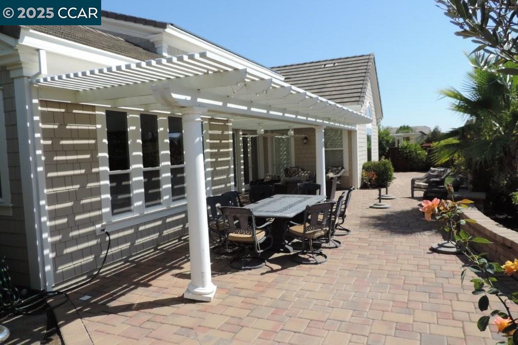 Detail Gallery Image 8 of 8 For 1735 Chardonnay Ln, Brentwood,  CA 94513-4257 - 3 Beds | 3/1 Baths