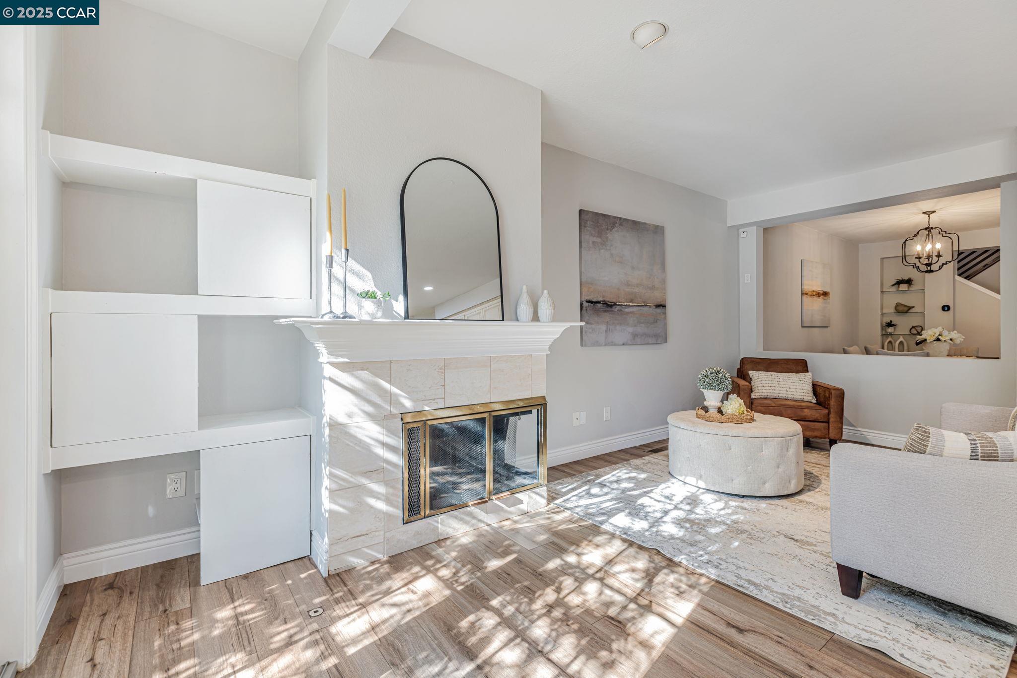 Detail Gallery Image 3 of 41 For 2150 Canyon Lakes Dr, San Ramon,  CA 94582 - 4 Beds | 2/1 Baths