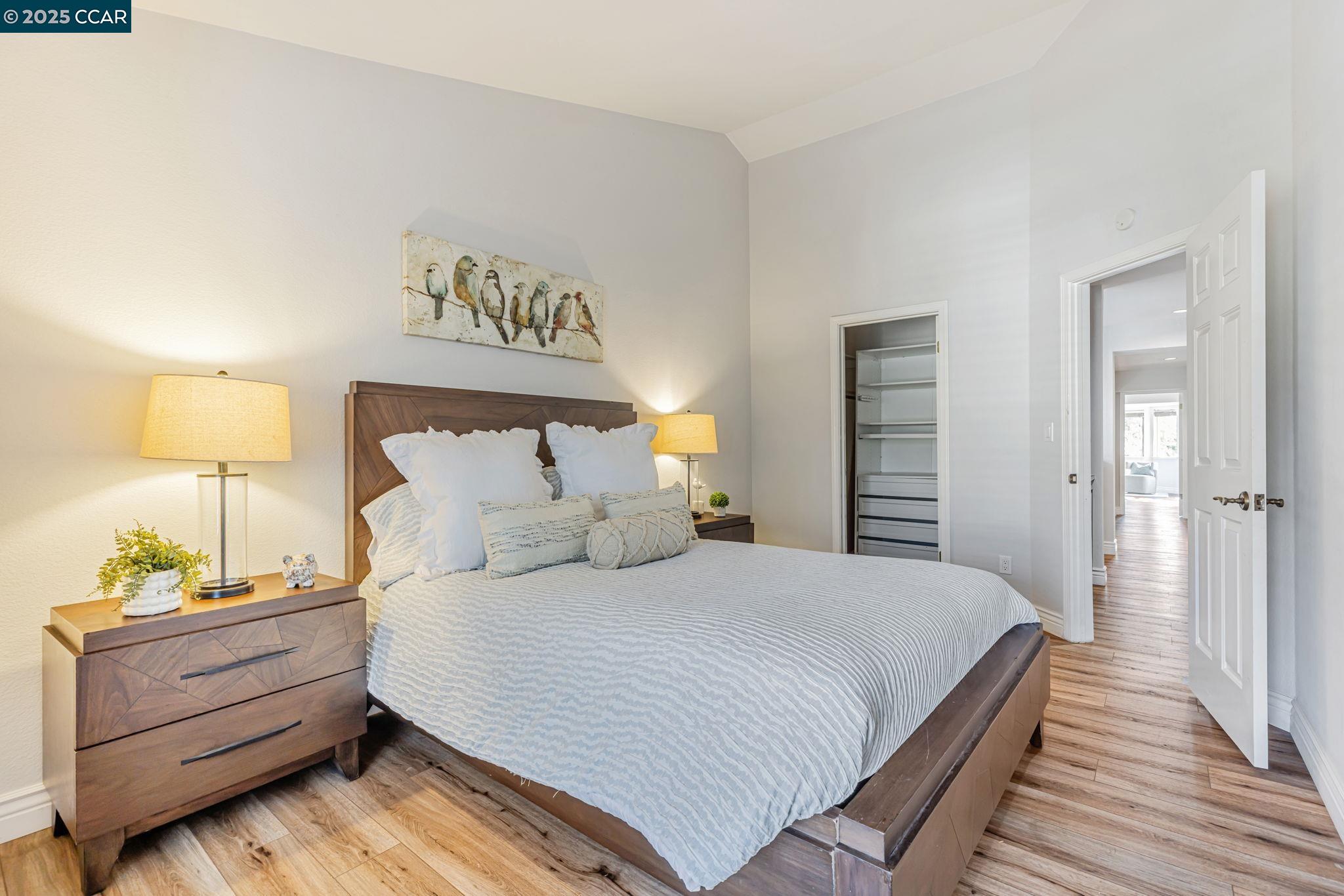 Detail Gallery Image 9 of 41 For 2150 Canyon Lakes Dr, San Ramon,  CA 94582 - 4 Beds | 2/1 Baths